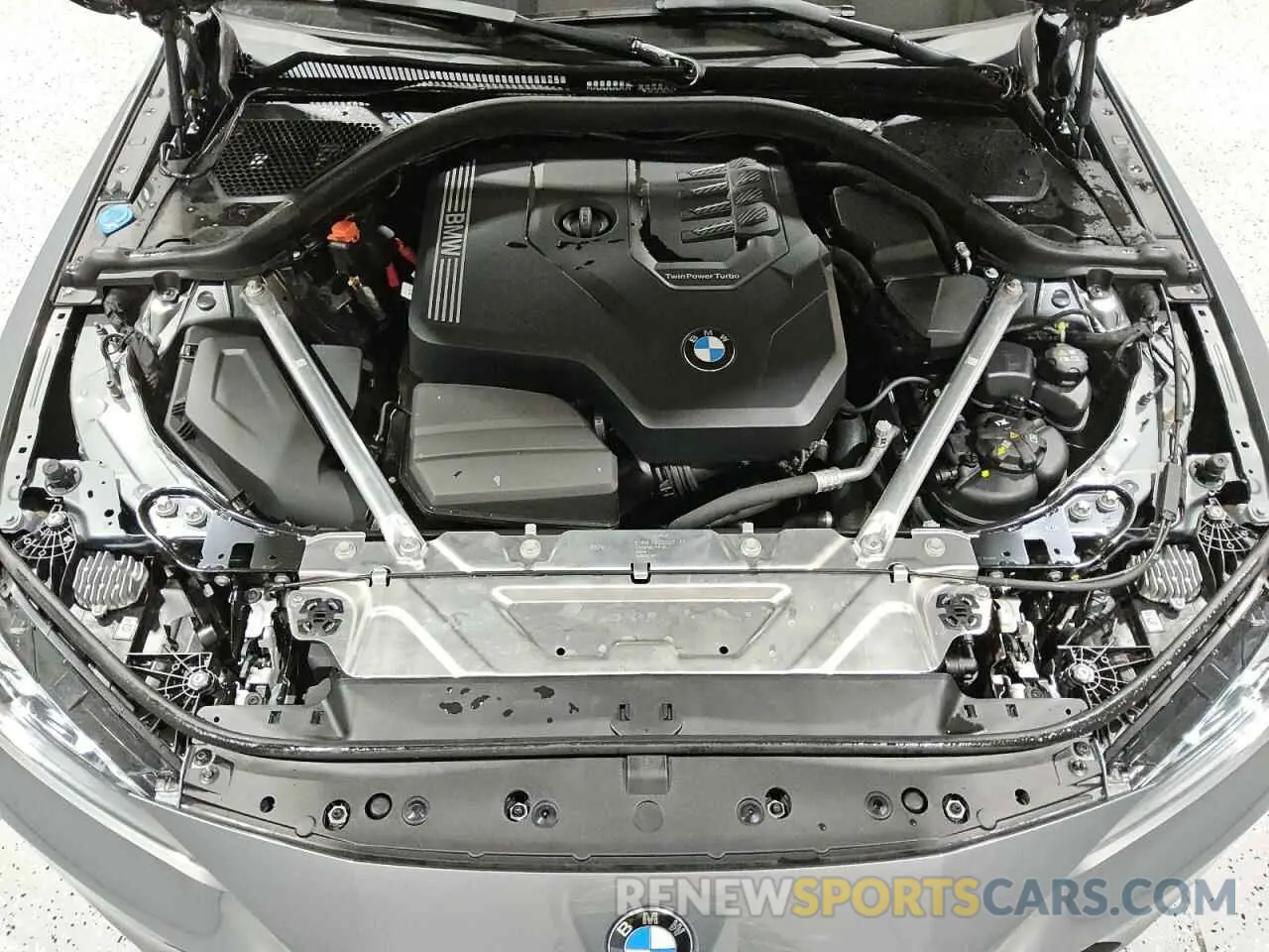 11 Фотография поврежденного автомобиля WBA73AV09RFS86054 BMW 4 SERIES 2024