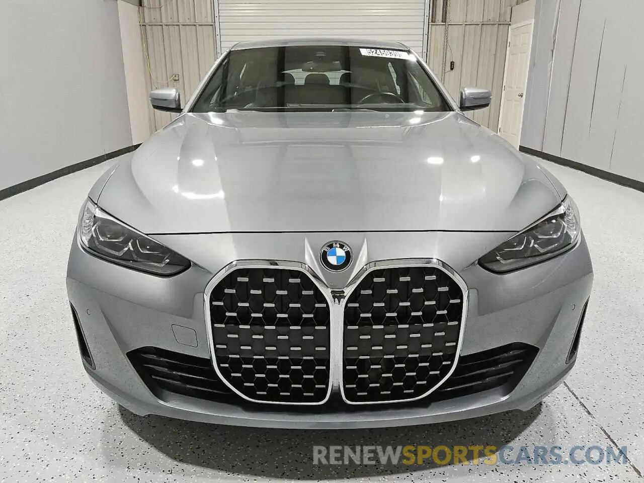 5 Фотография поврежденного автомобиля WBA73AV09RFS86054 BMW 4 SERIES 2024