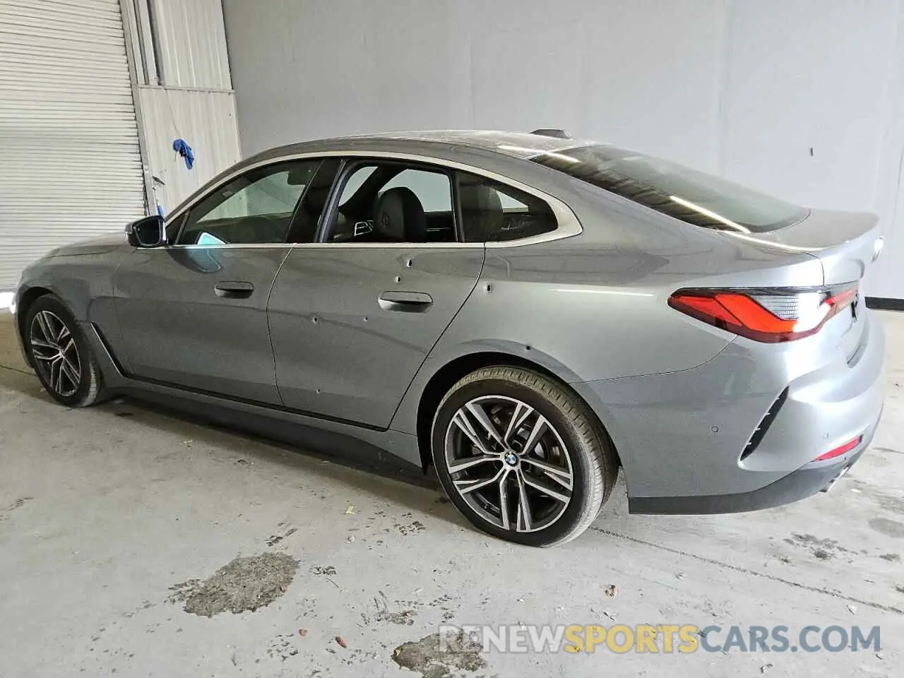 2 Фотография поврежденного автомобиля WBA23FB09SFT91811 BMW 4 SERIES 2025