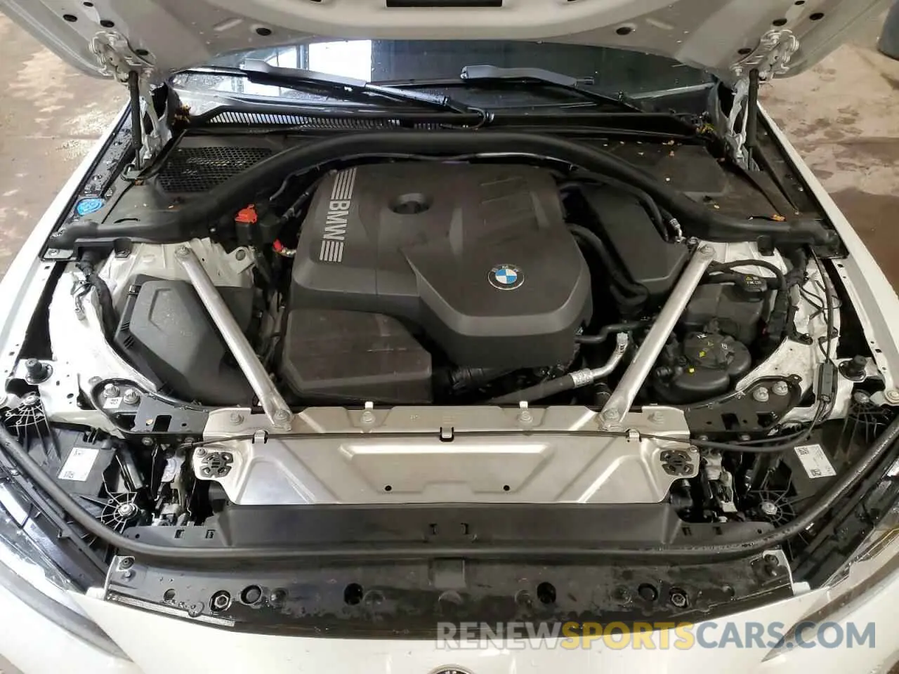 11 Фотография поврежденного автомобиля WBA33FB00SFU05387 BMW 4 SERIES 2025