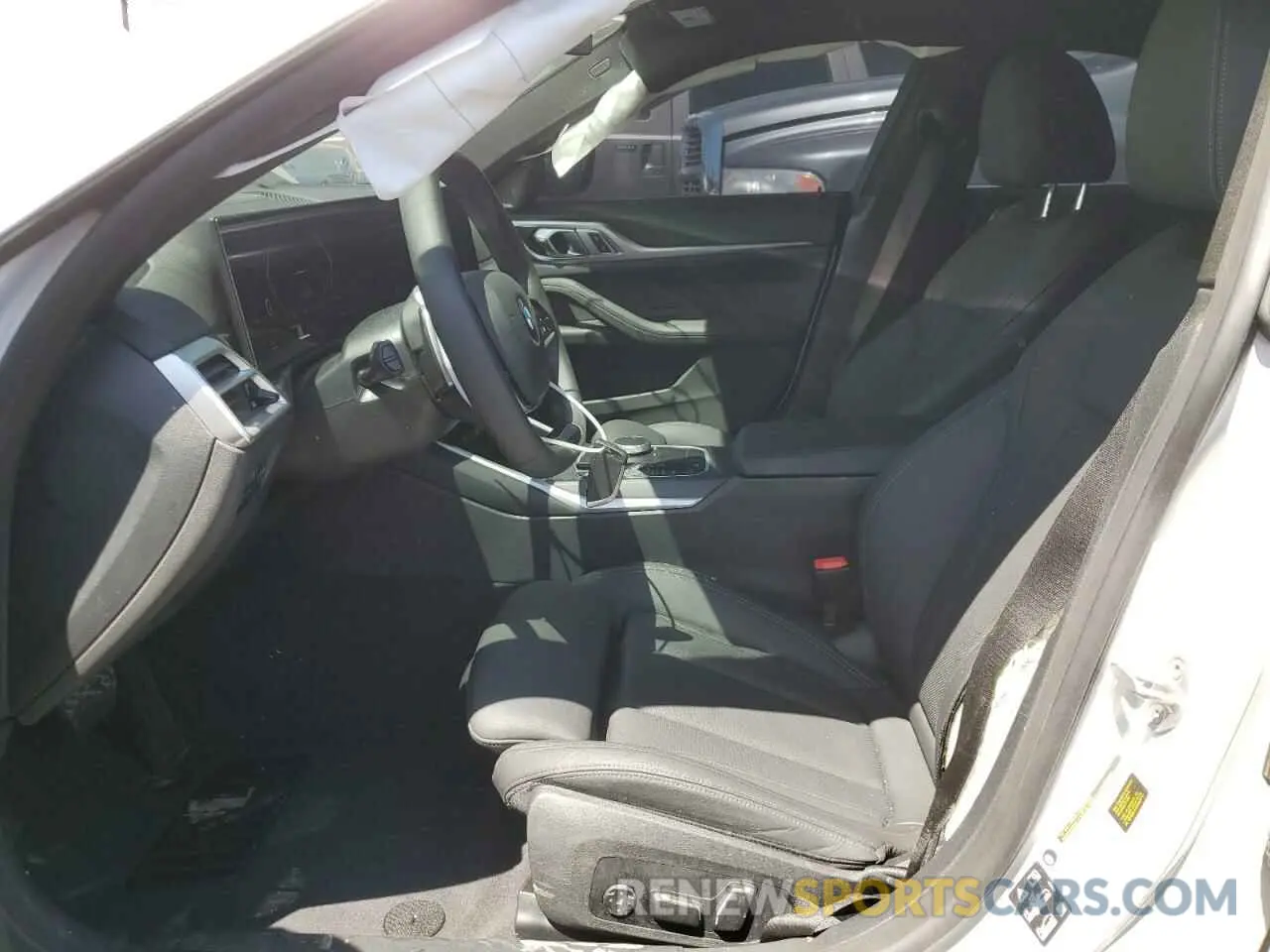 7 Фотография поврежденного автомобиля WBA33FB00SFU05387 BMW 4 SERIES 2025
