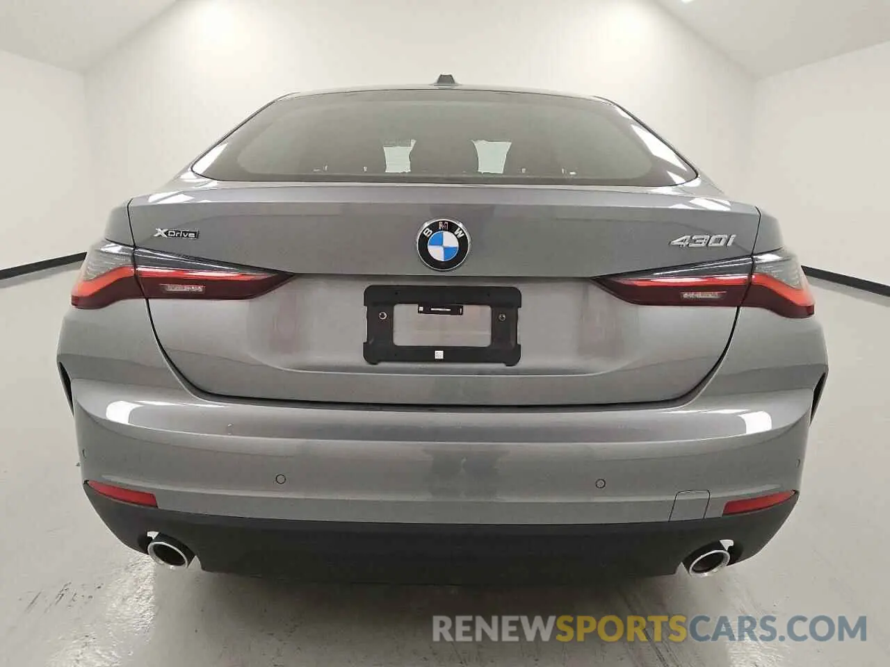 6 Photograph of a damaged car WBA33FB0XSFU70845 BMW 4 SERIES 2025