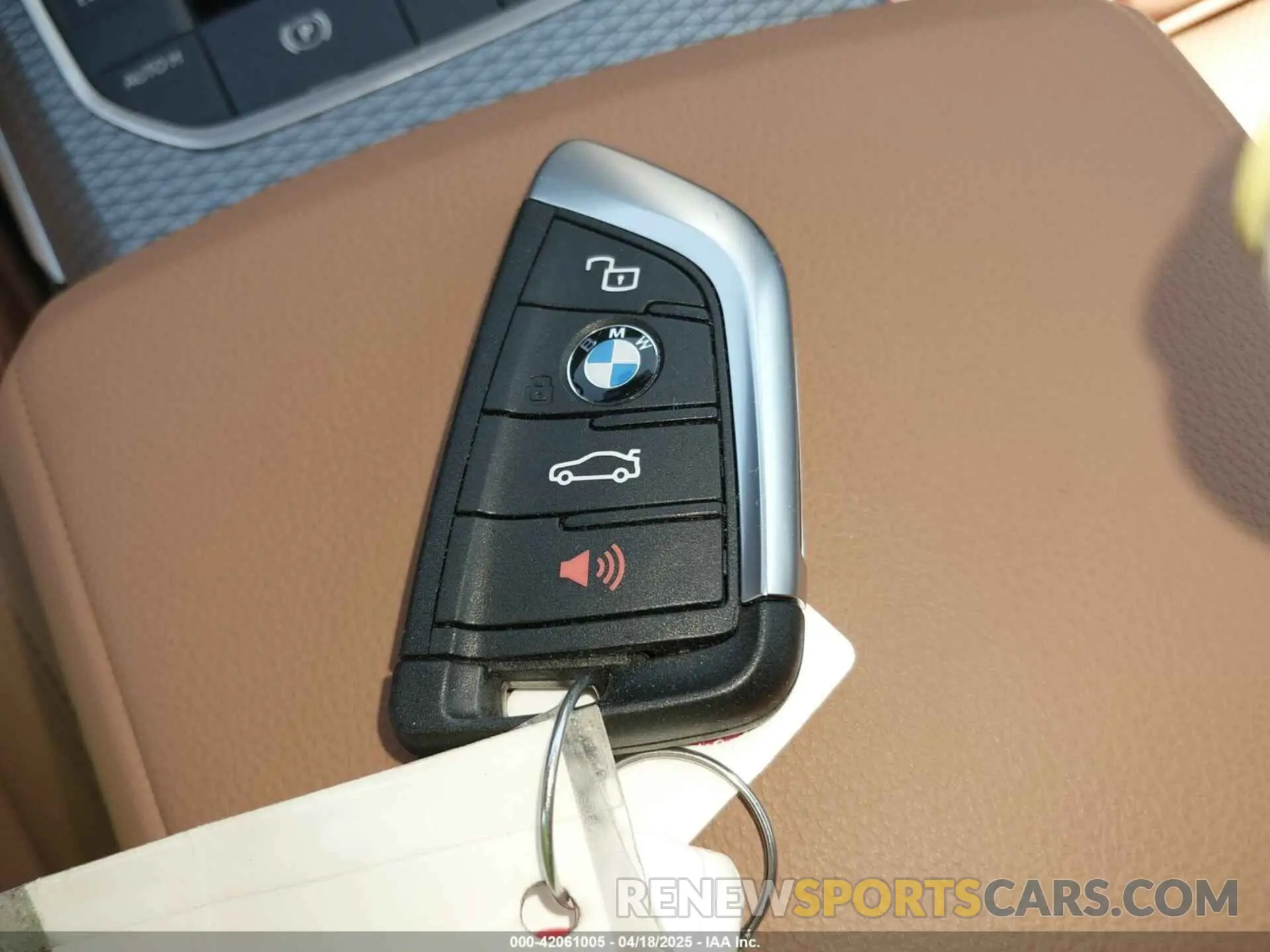 11 Photograph of a damaged car WBA53DB03SCT98773 BMW 4 SERIES 2025