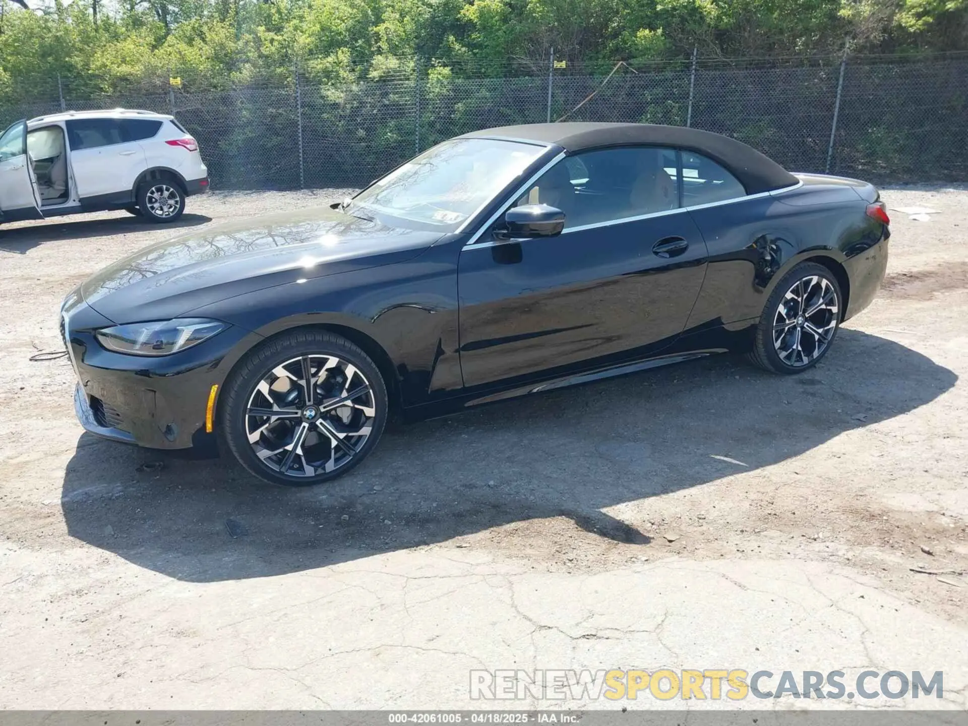 2 Photograph of a damaged car WBA53DB03SCT98773 BMW 4 SERIES 2025