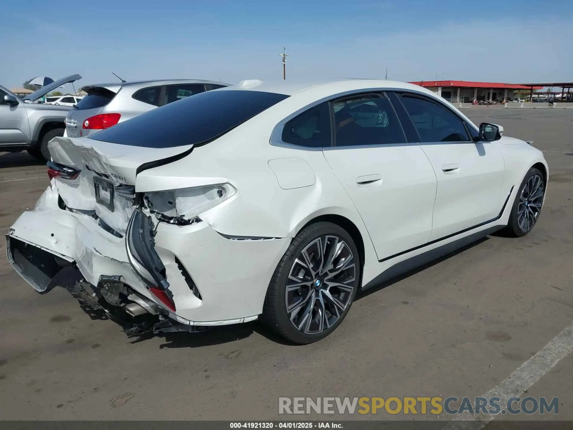 4 Photograph of a damaged car WBA63AV06RFR42142 BMW 4 SERIES GRAN COUPE 2024