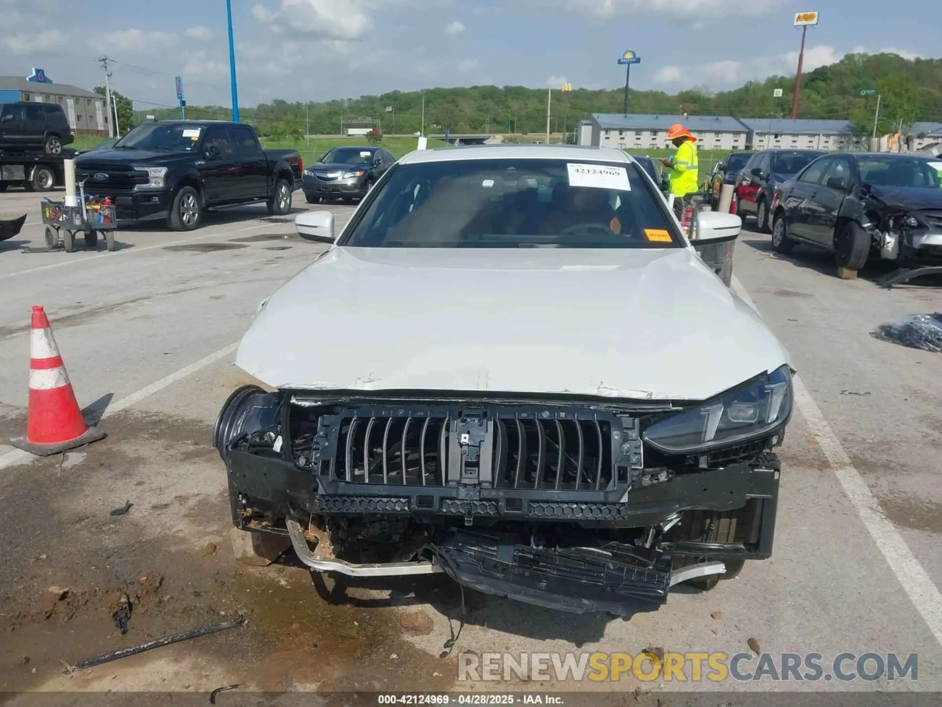 12 Photograph of a damaged car WBA33FB08SFU74697 BMW 4 SERIES GRAN COUPE 2025