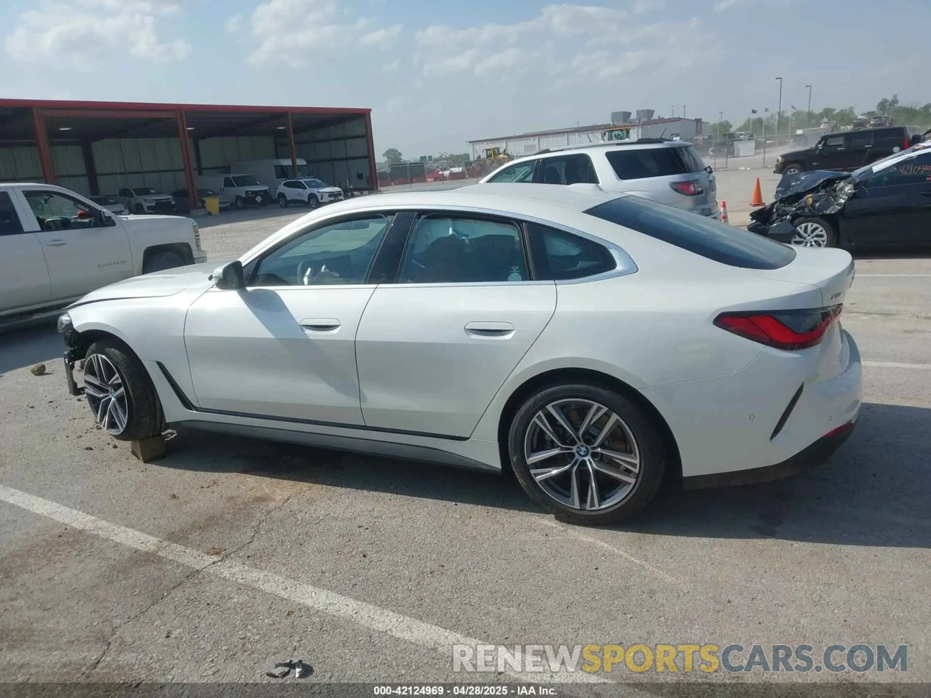 14 Photograph of a damaged car WBA33FB08SFU74697 BMW 4 SERIES GRAN COUPE 2025