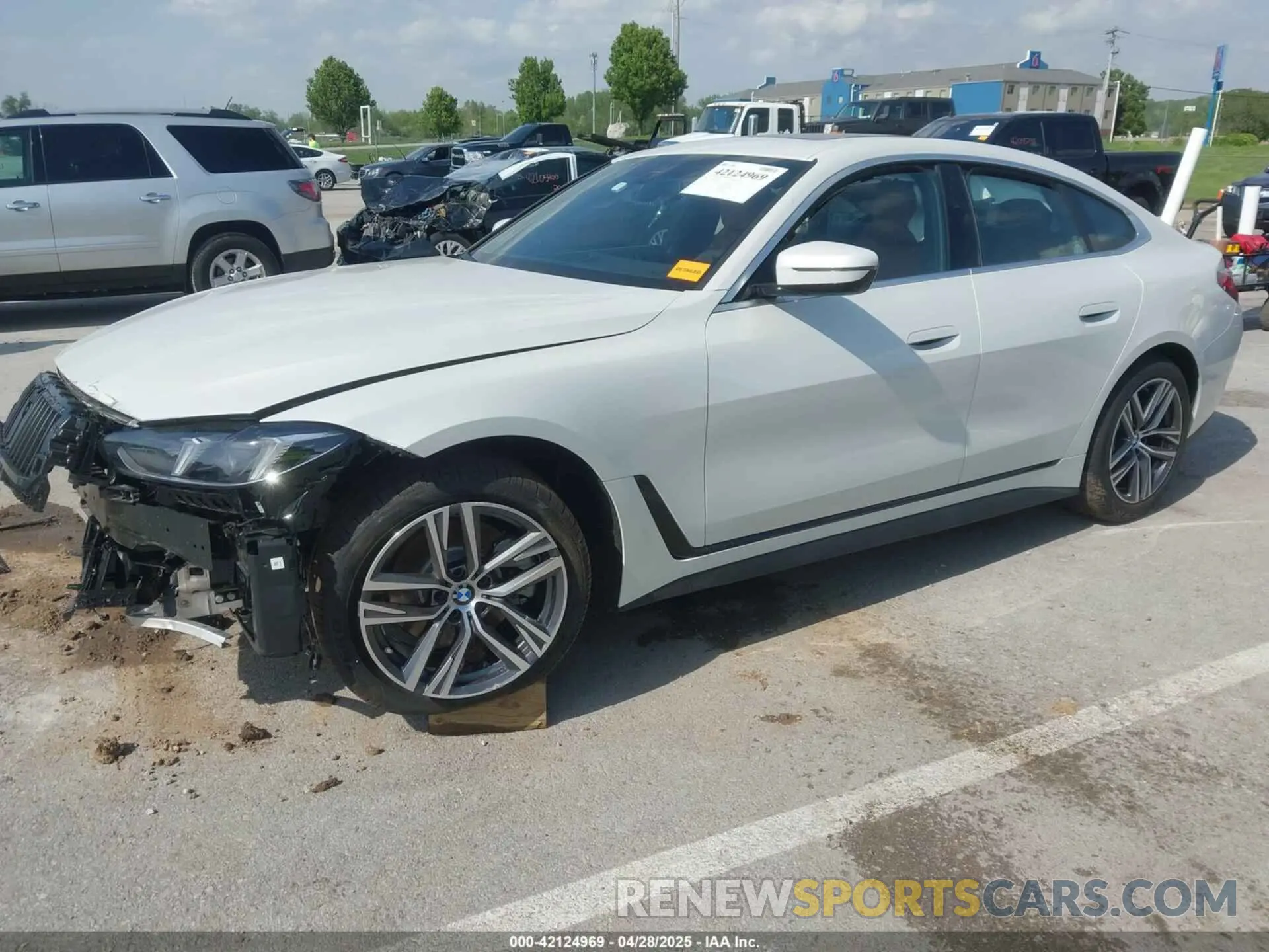 2 Photograph of a damaged car WBA33FB08SFU74697 BMW 4 SERIES GRAN COUPE 2025