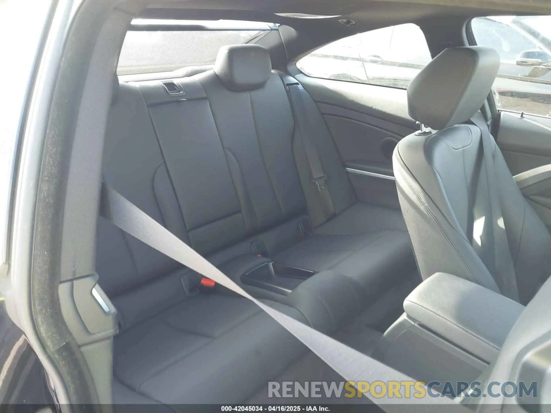 8 Photograph of a damaged car WBA4W3C59KAF92150 BMW 430I 2019