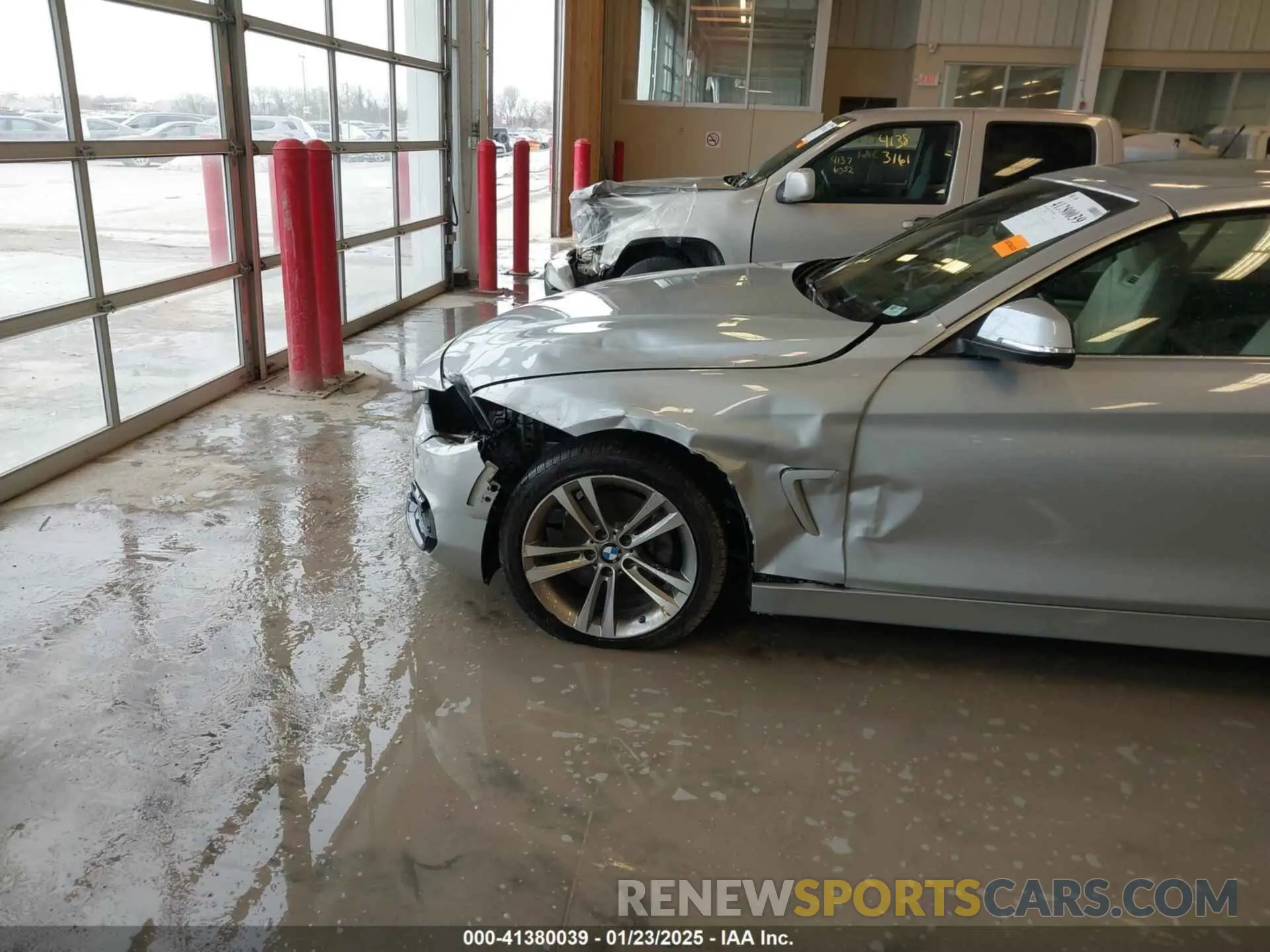17 Photograph of a damaged car WBA4Z3C55KEF31863 BMW 430I 2019