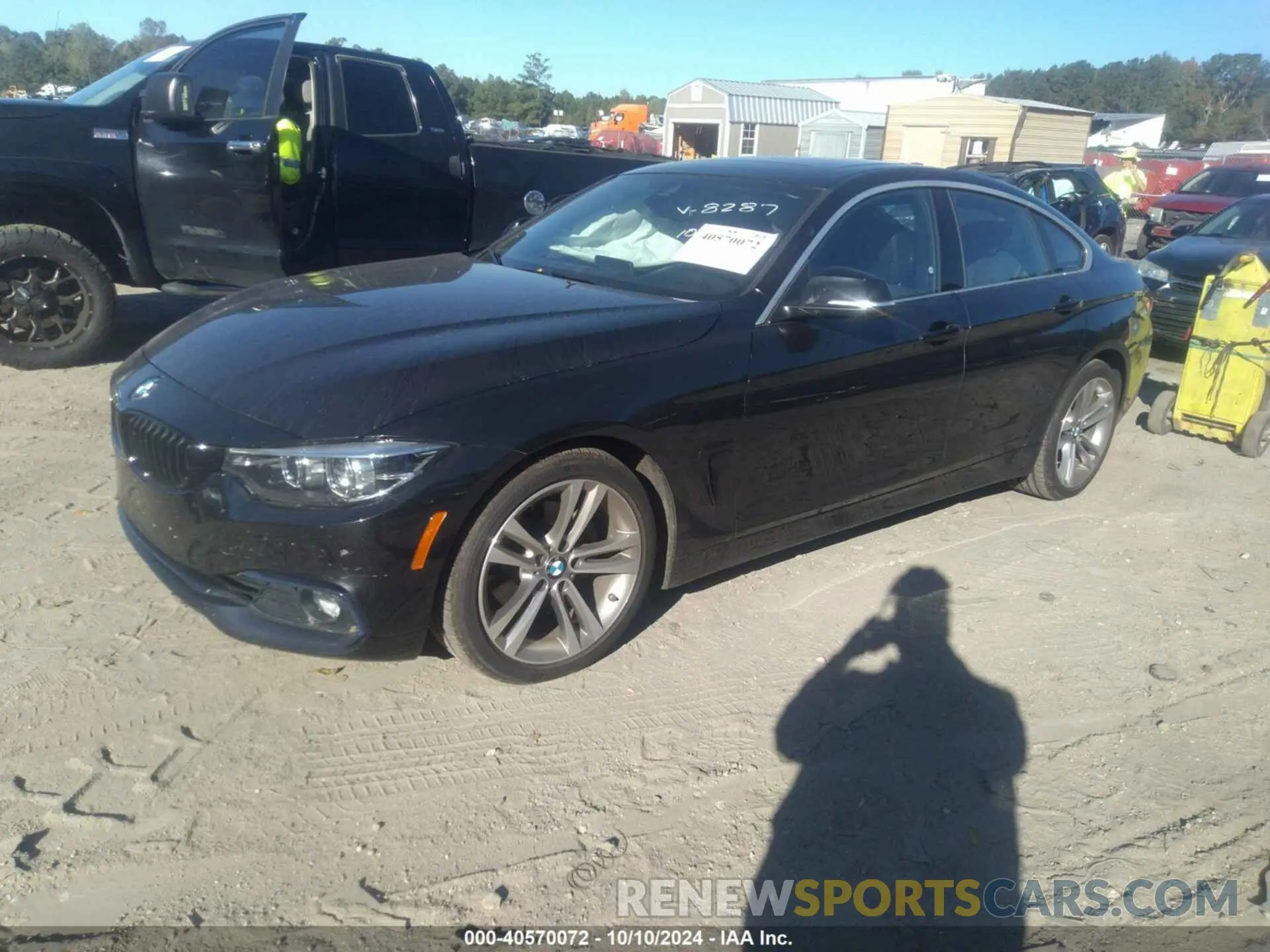 2 Photograph of a damaged car WBA4J1C08LBU68287 BMW 430I 2020