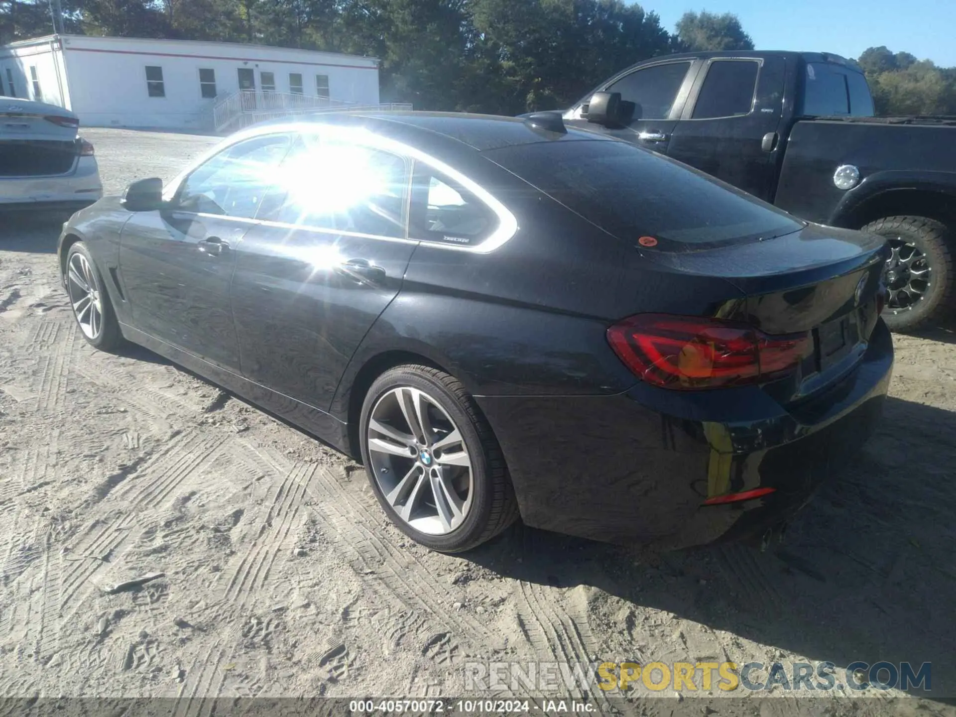 3 Photograph of a damaged car WBA4J1C08LBU68287 BMW 430I 2020