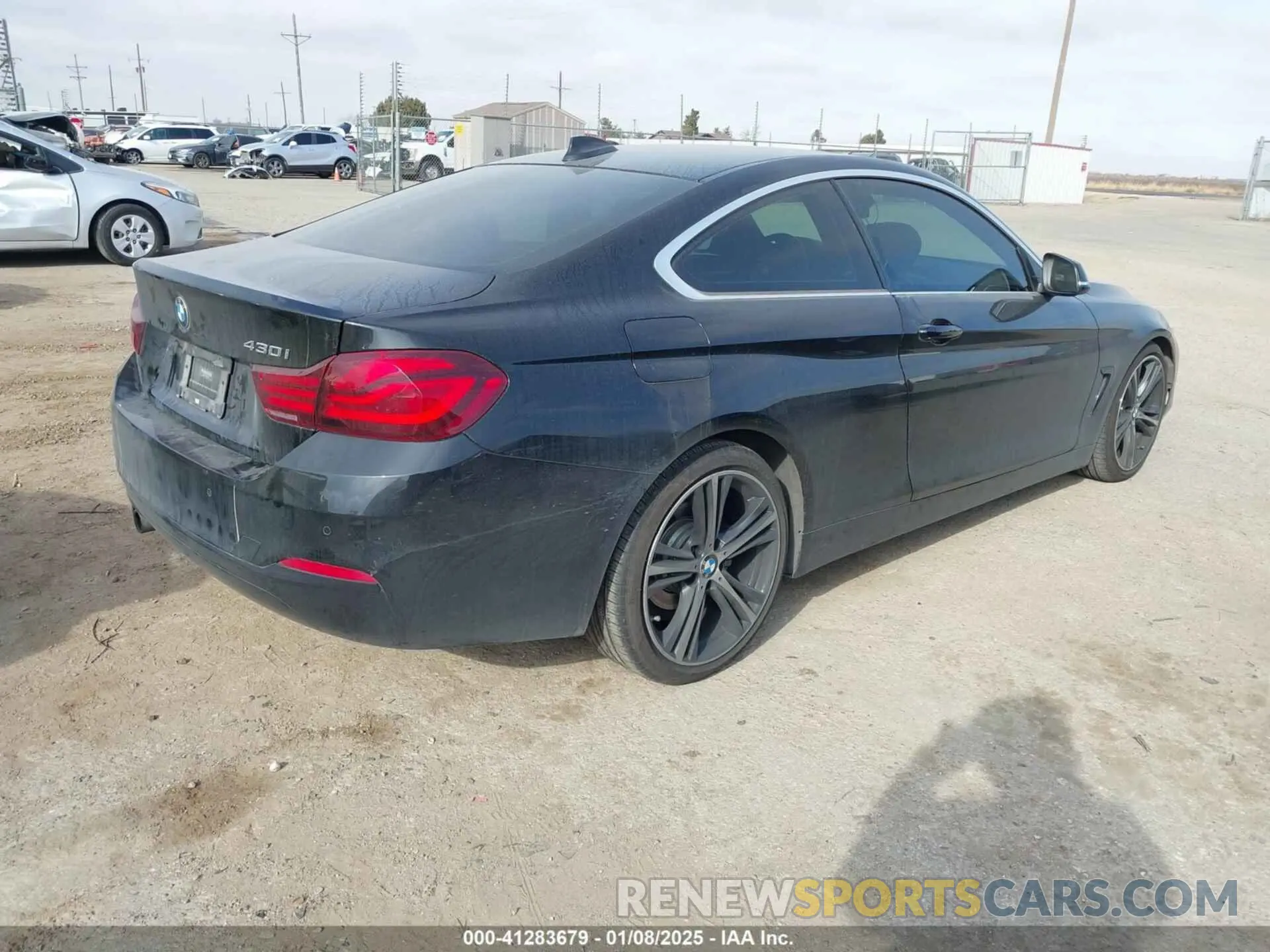 4 Photograph of a damaged car WBA4W3C00LAG91526 BMW 430I 2020