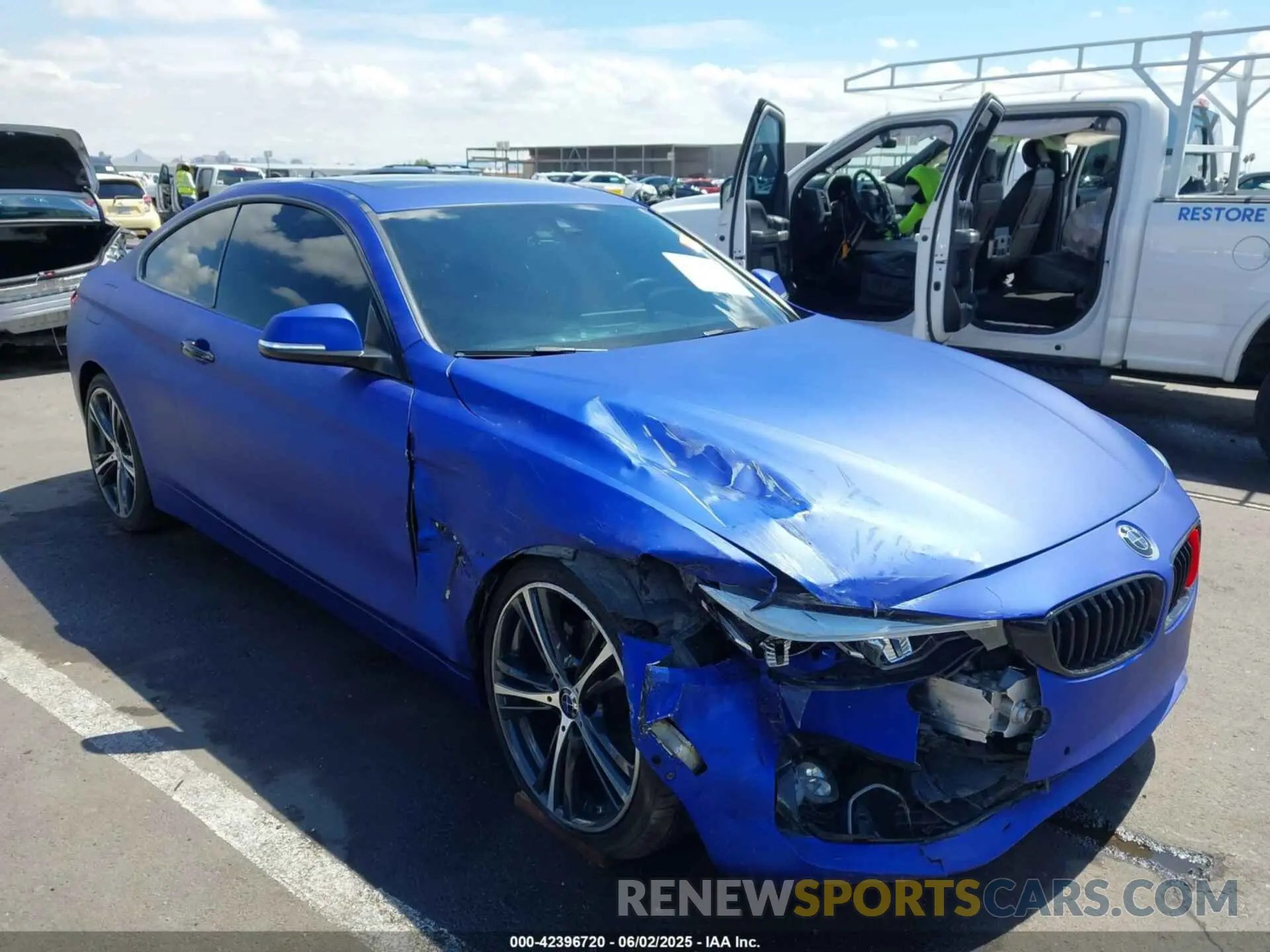 1 Photograph of a damaged car WBA4W3C02LFH16817 BMW 430I 2020