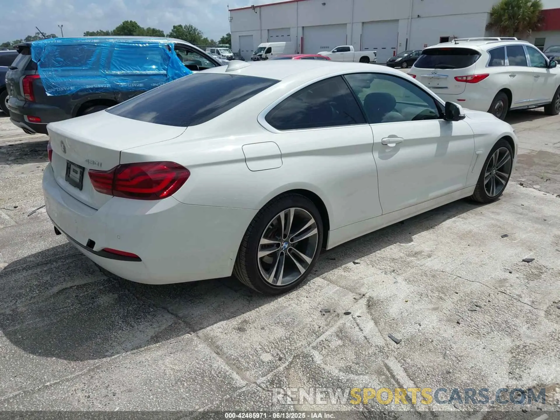 4 Фотография поврежденного автомобиля WBA4W3C05LFH08761 BMW 430I 2020