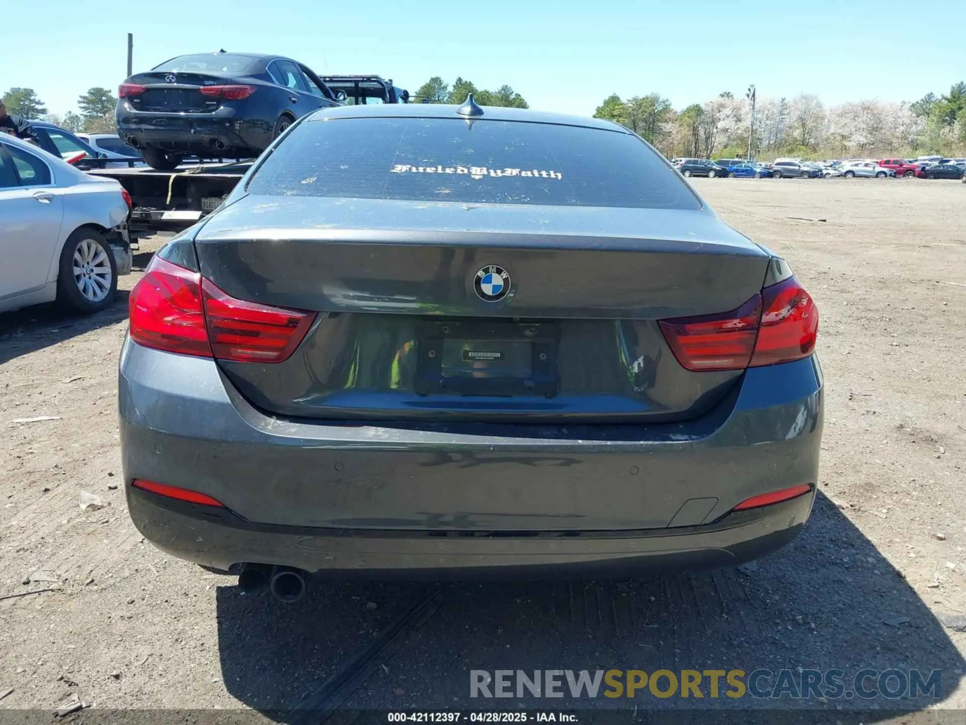 16 Photograph of a damaged car WBA4W5C05LFH46602 BMW 430I 2020
