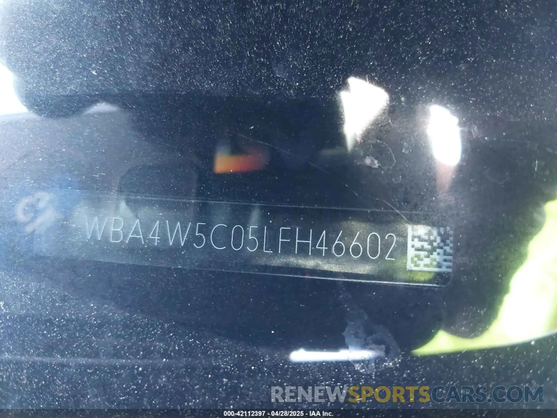 17 Photograph of a damaged car WBA4W5C05LFH46602 BMW 430I 2020