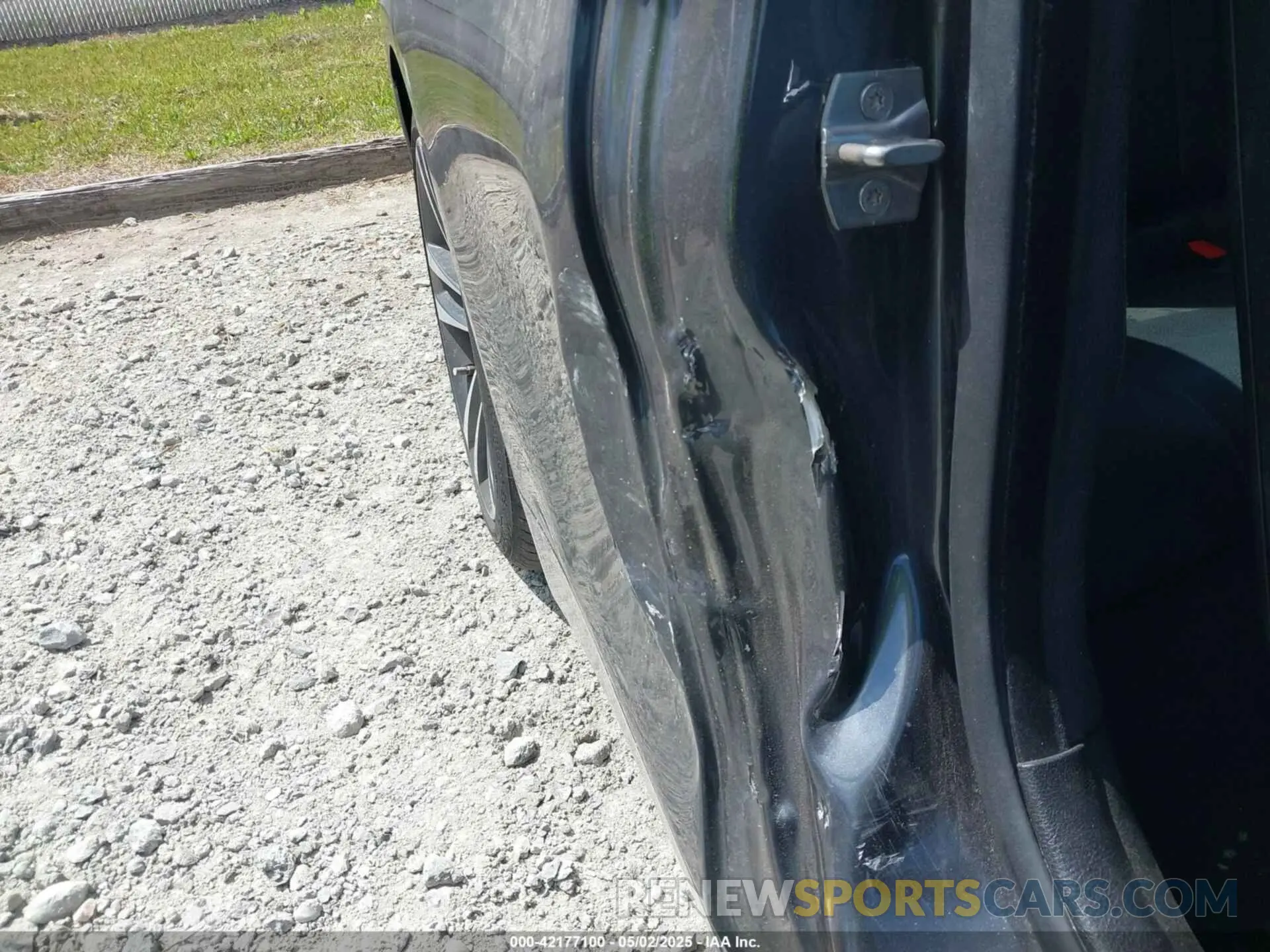18 Photograph of a damaged car WBA4Z1C09L5N71337 BMW 430I 2020