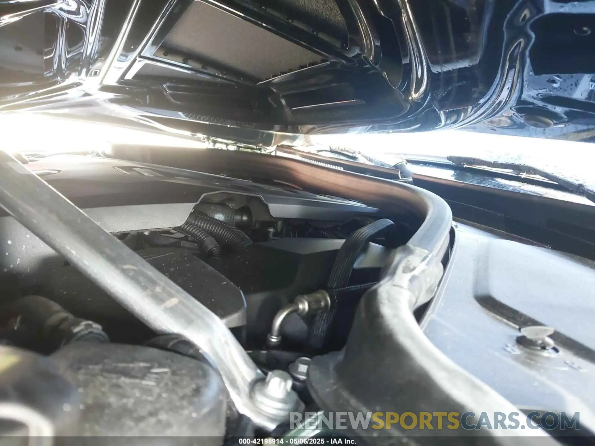 10 Photograph of a damaged car WBA53AP07MCG68388 BMW 430I 2021