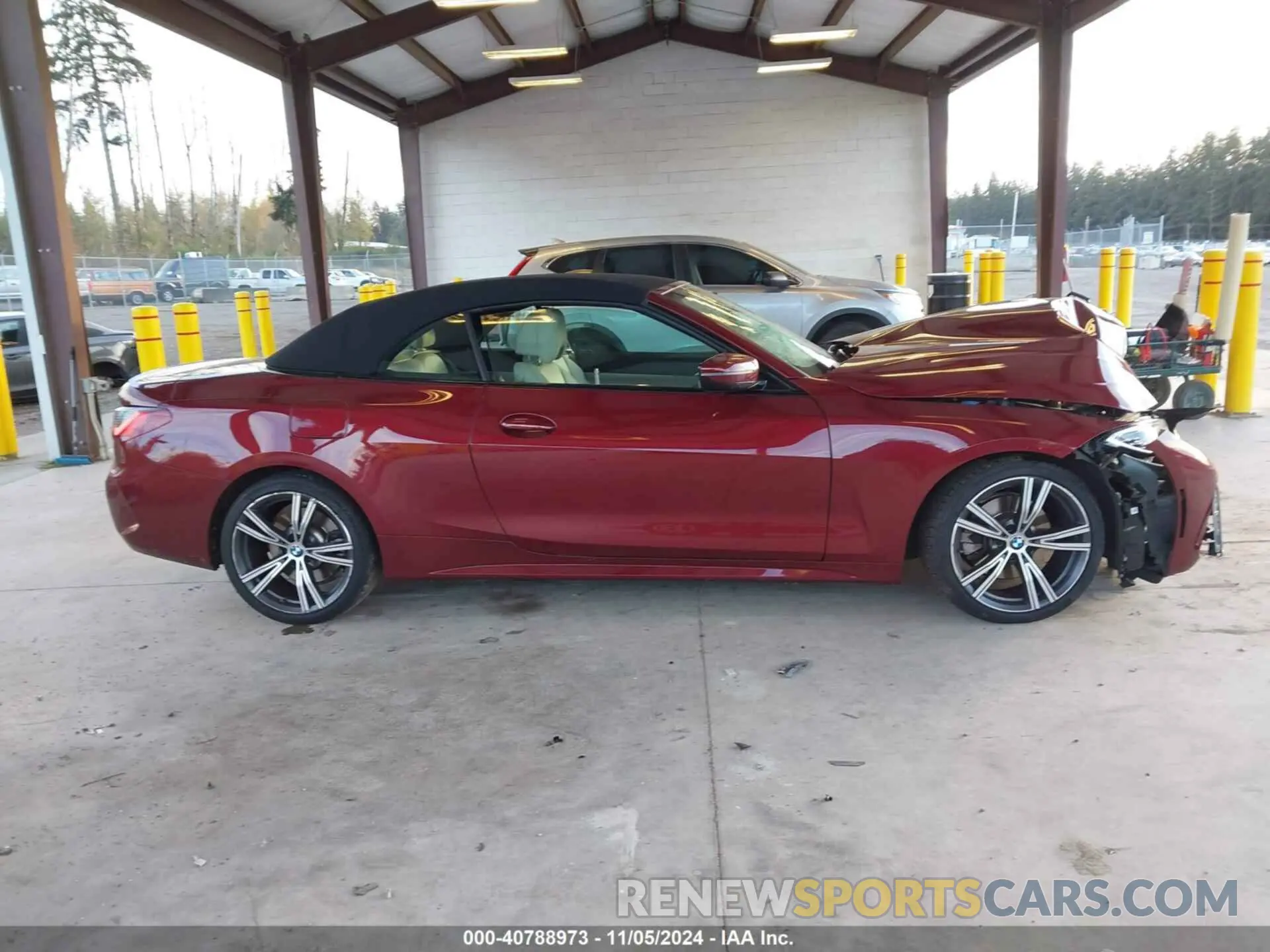 14 Photograph of a damaged car WBA43AT07NCH63049 BMW 430I 2022