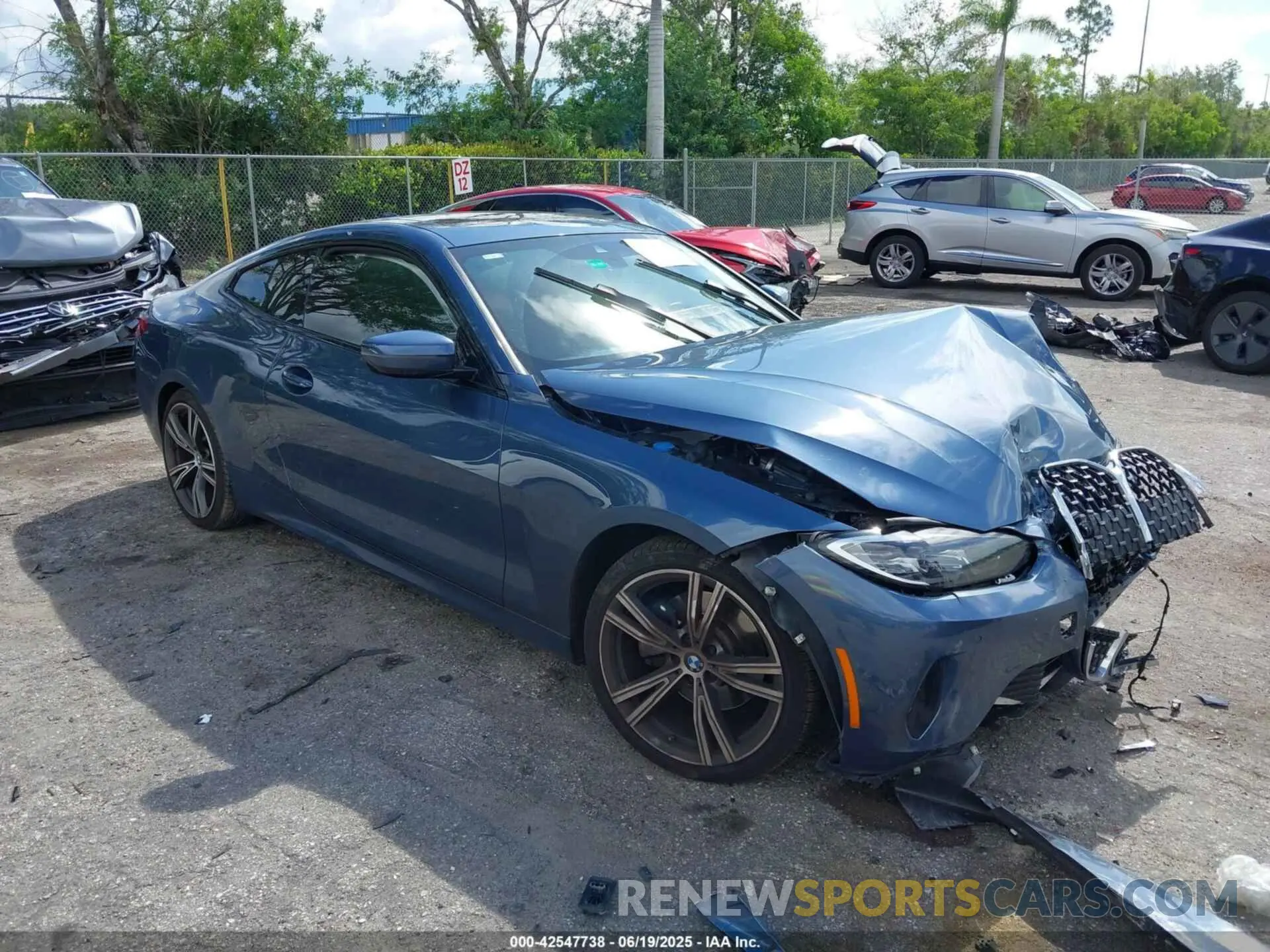 1 Photograph of a damaged car WBA53AP04NCH79918 BMW 430I 2022