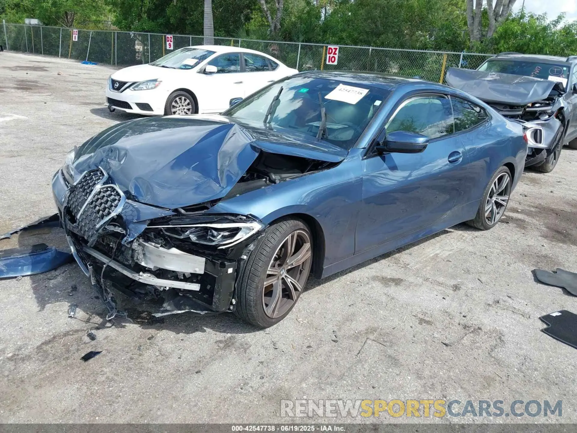 2 Photograph of a damaged car WBA53AP04NCH79918 BMW 430I 2022