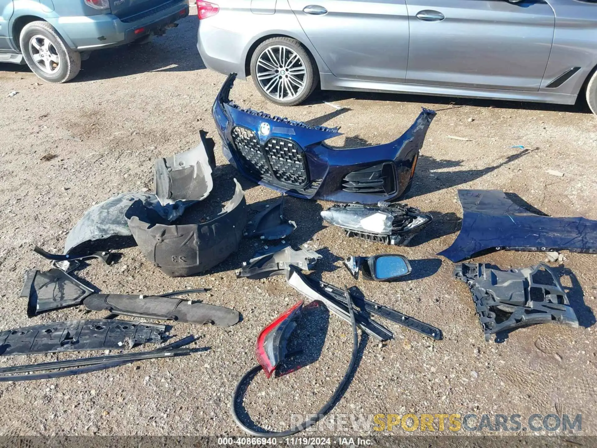12 Photograph of a damaged car WBA53AP08NCK99152 BMW 430I 2022
