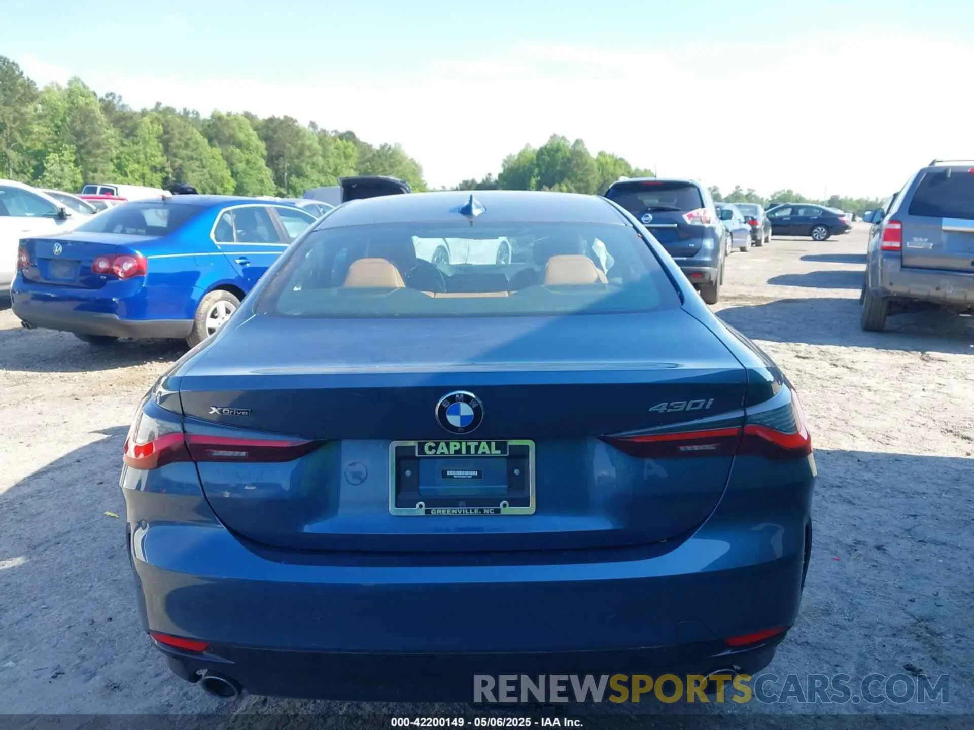 17 Photograph of a damaged car WBA73AP00NCH75602 BMW 430I 2022