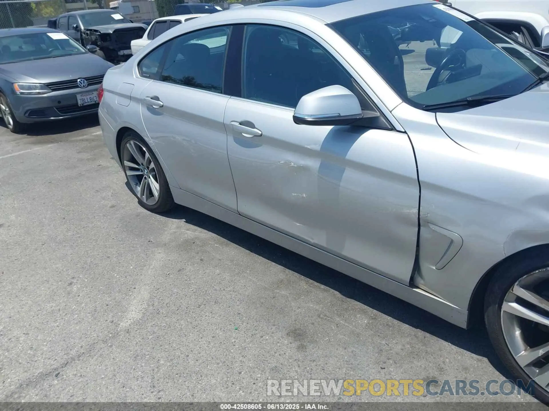 17 Photograph of a damaged car WBA4J1C55KBM13337 BMW 430I GRAN COUPE 2019