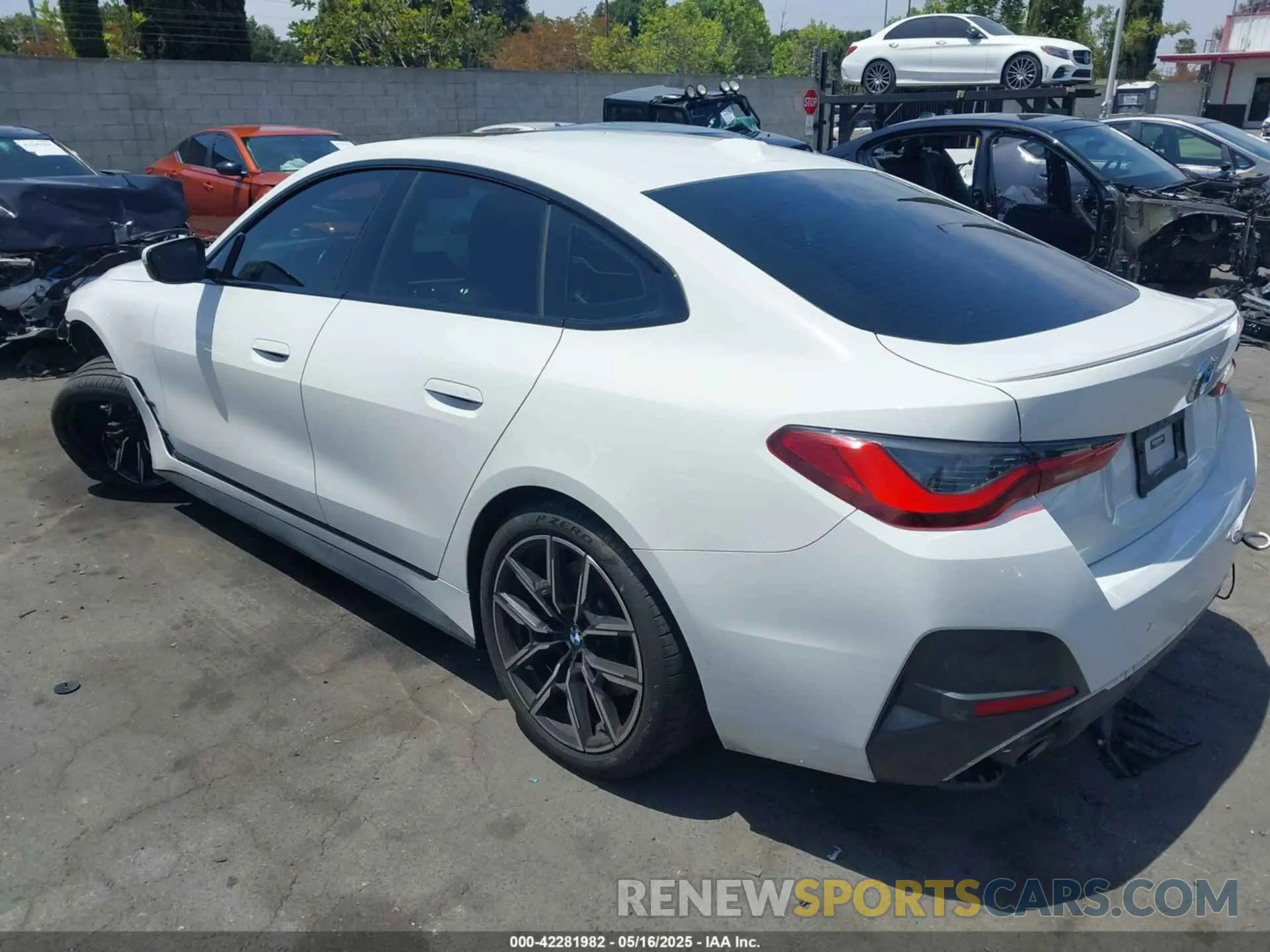 3 Photograph of a damaged car WBA63AV03NFM76468 BMW 430I GRAN COUPE 2022