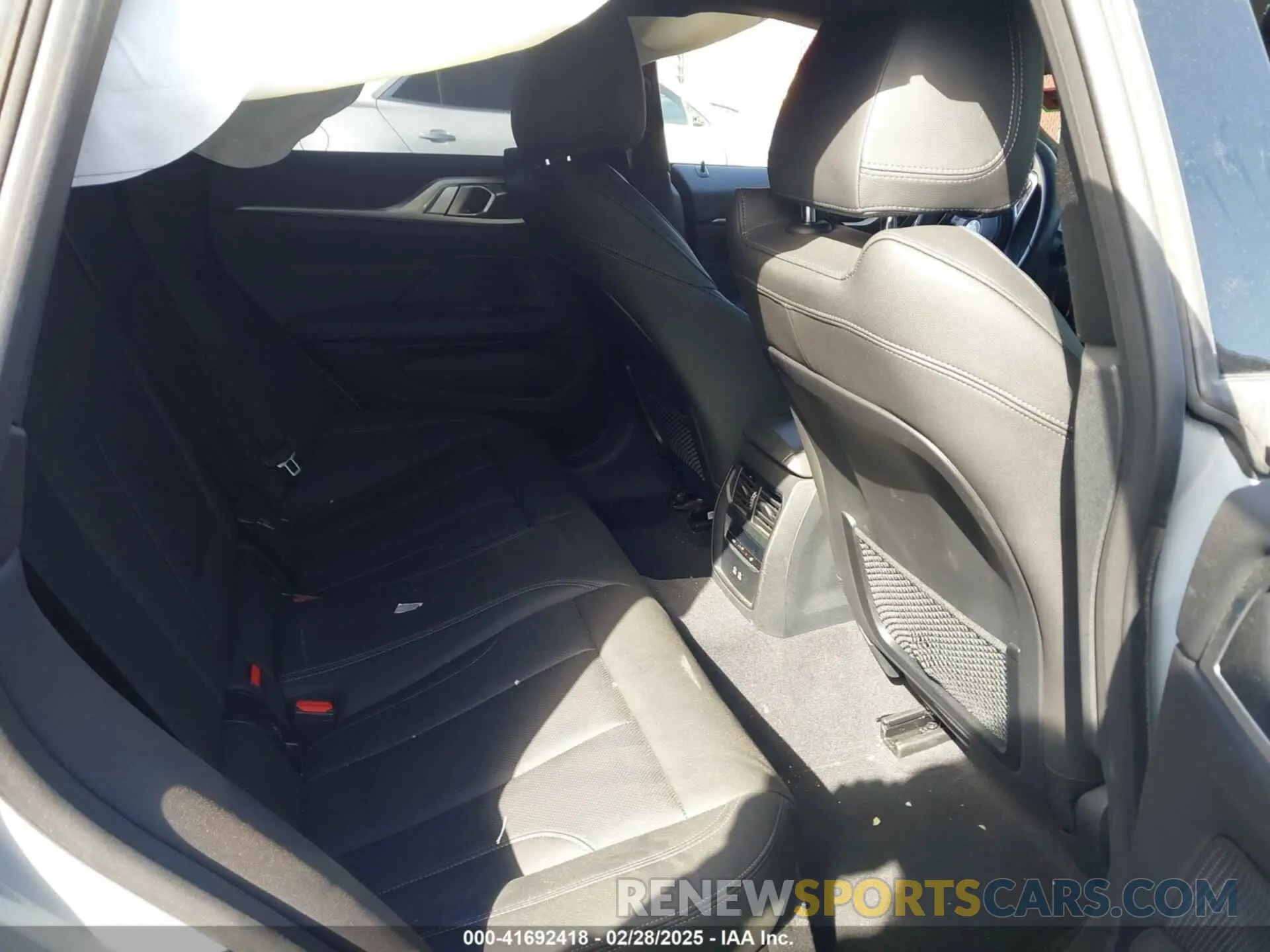 8 Фотография поврежденного автомобиля WBA63AV02PFP43800 BMW 430I GRAN COUPE 2023