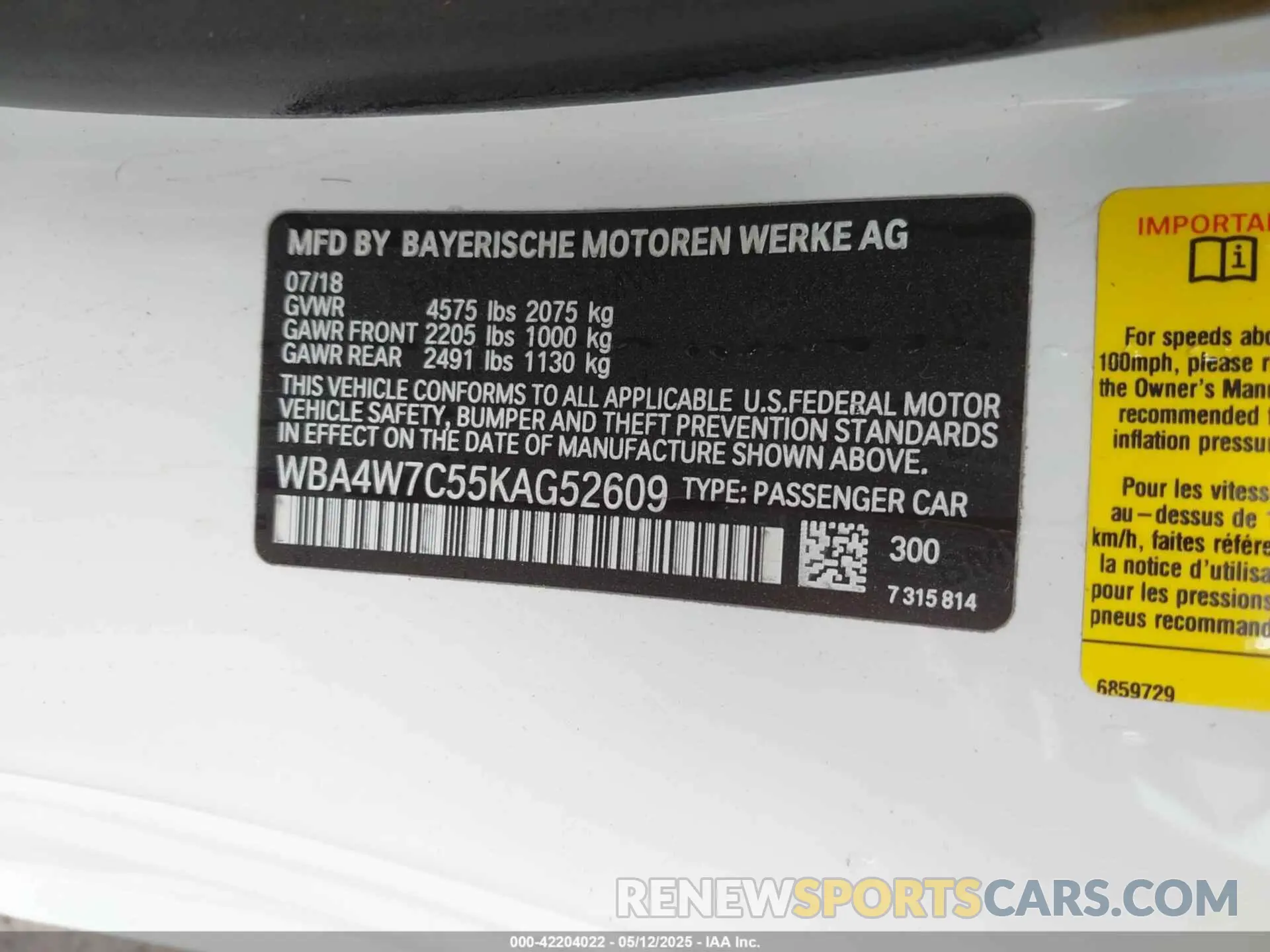 9 Photograph of a damaged car WBA4W7C55KAG52609 BMW 440I 2019