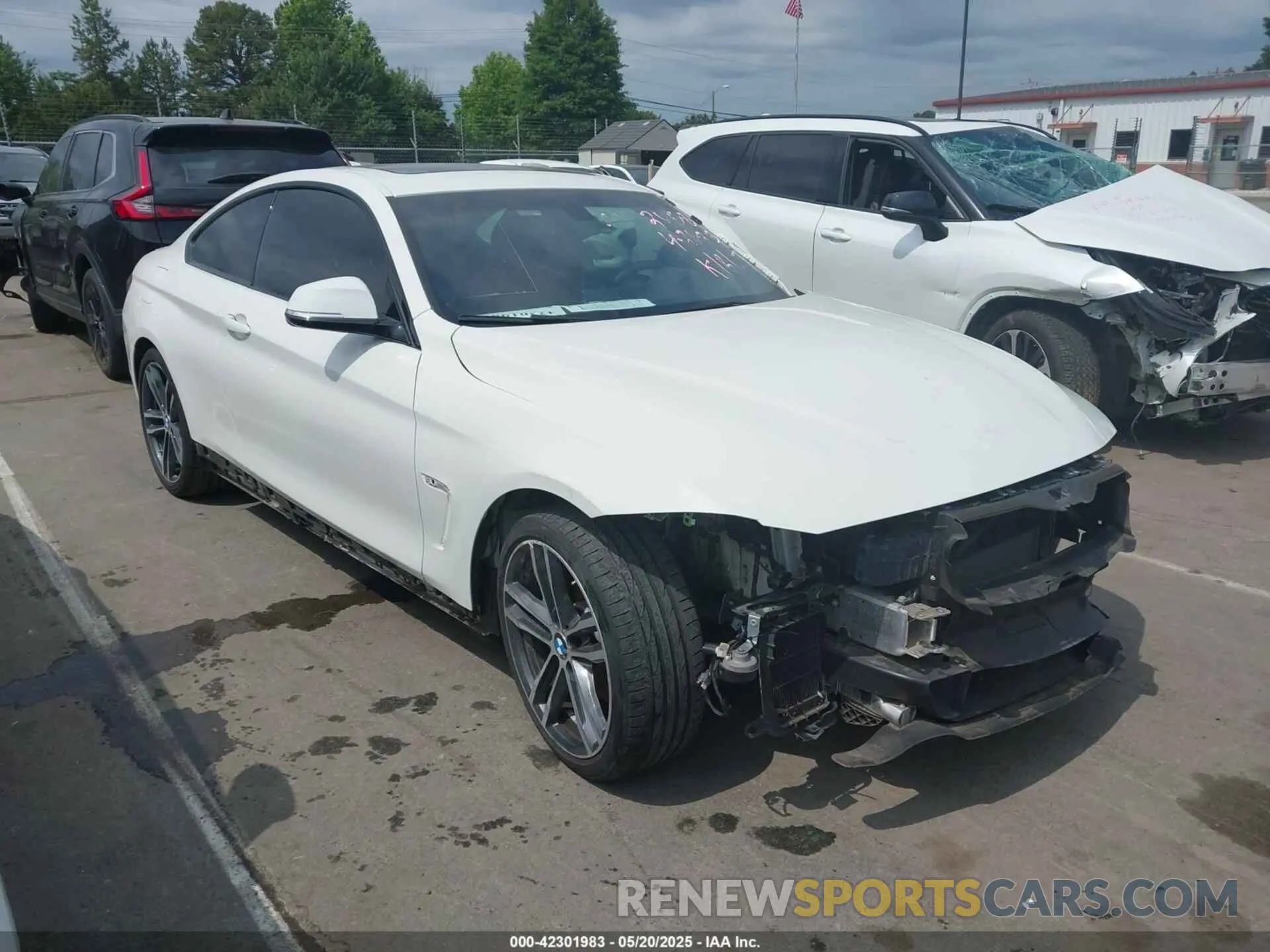 1 Фотография поврежденного автомобиля WBA4W7C57KAG52658 BMW 440I 2019