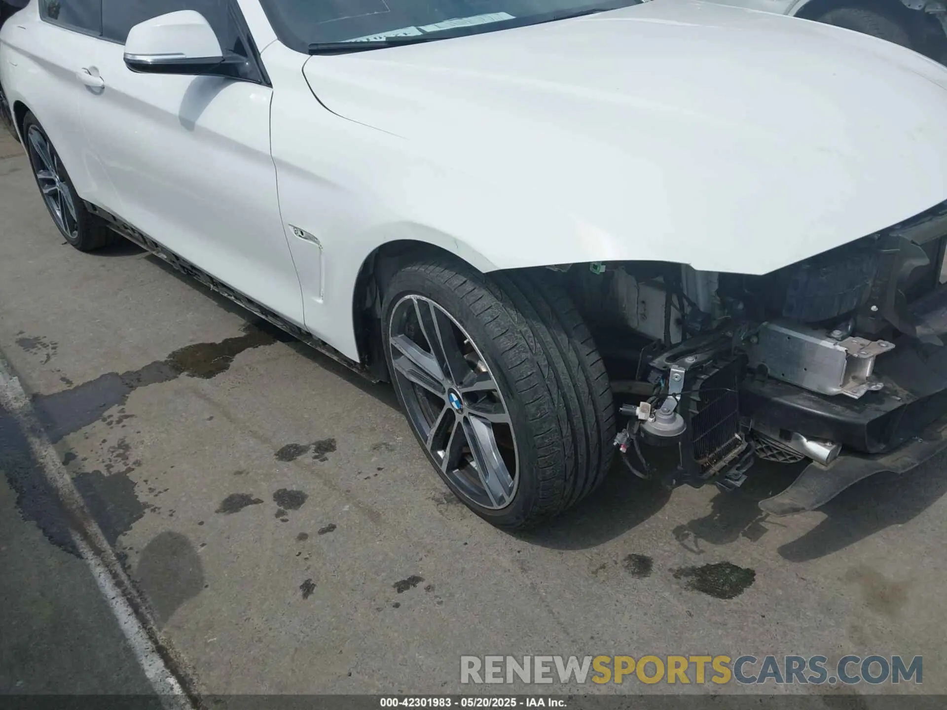 17 Фотография поврежденного автомобиля WBA4W7C57KAG52658 BMW 440I 2019