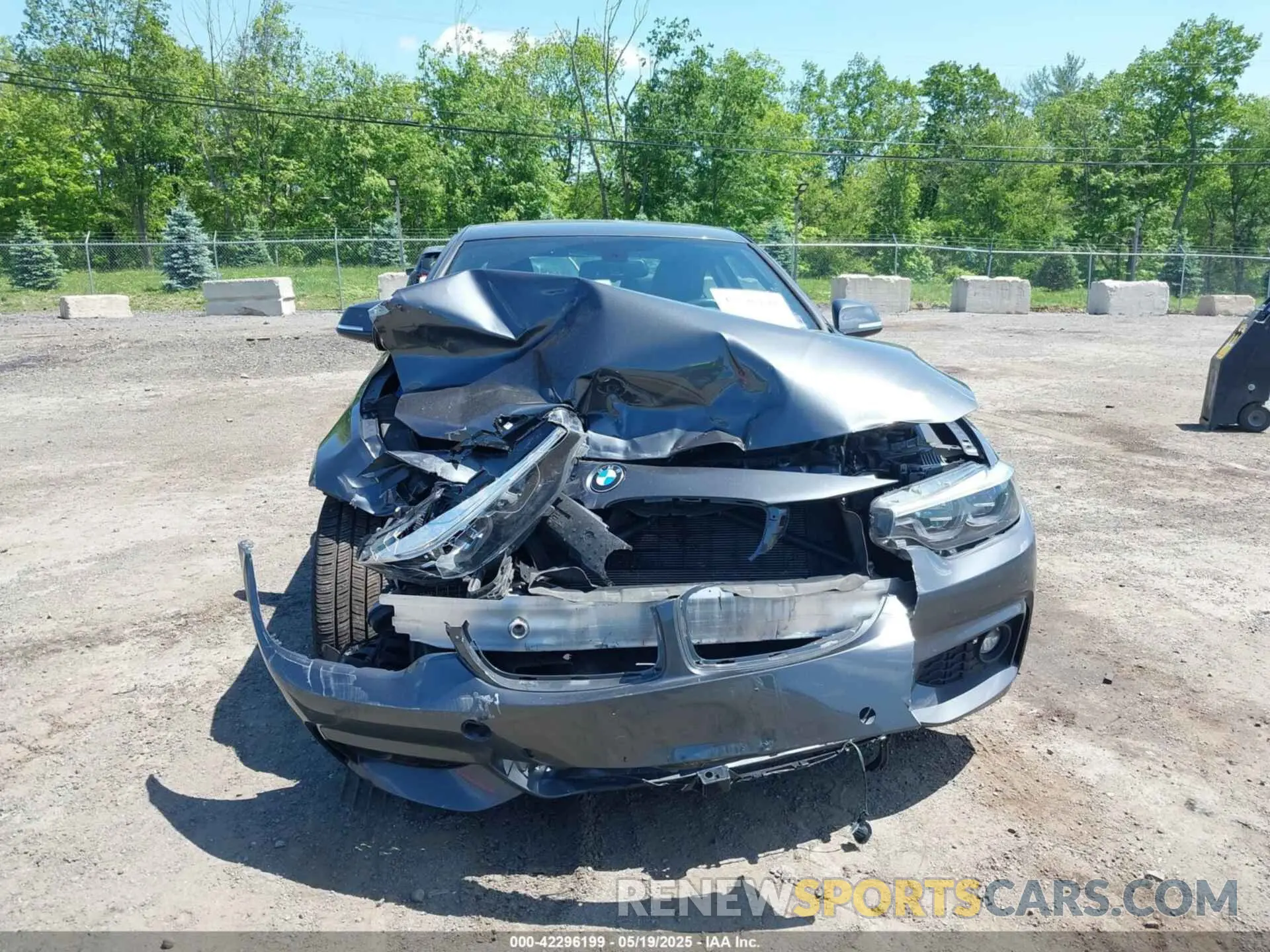 6 Photograph of a damaged car WBA4W9C56KAF94960 BMW 440I 2019