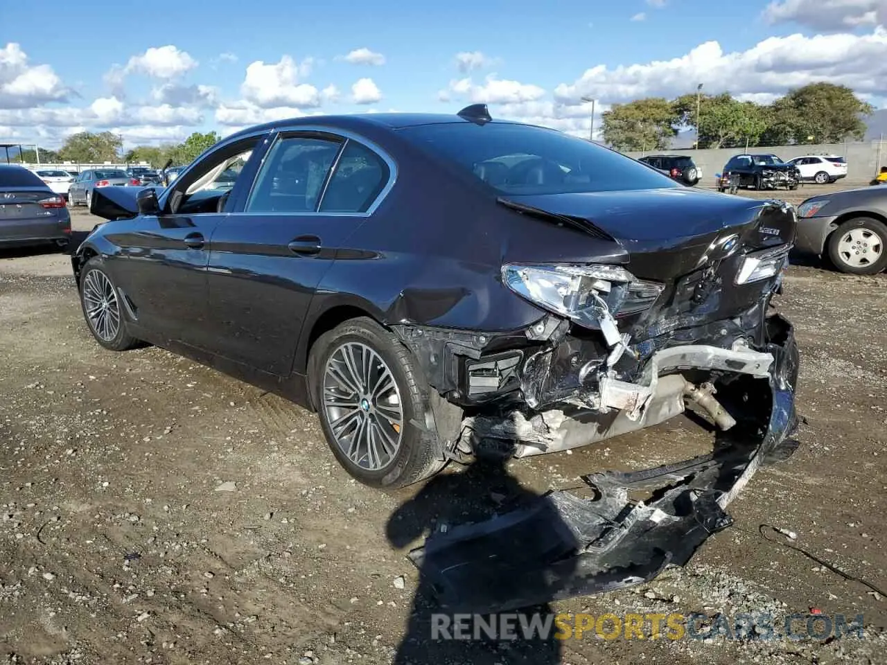 3 Фотография поврежденного автомобиля WBAJA5C50KWW04148 BMW 5 SERIES 2019