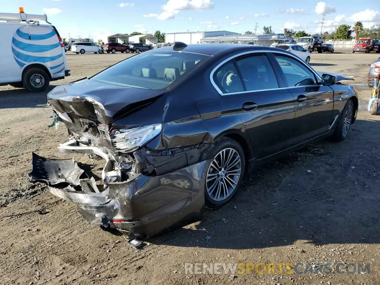 4 Фотография поврежденного автомобиля WBAJA5C50KWW04148 BMW 5 SERIES 2019