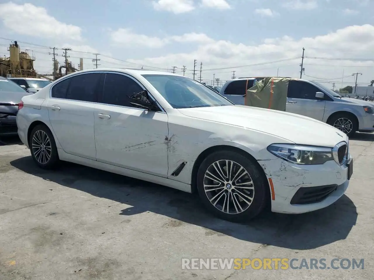4 Photograph of a damaged car WBAJA5C51KBX86434 BMW 5 SERIES 2019