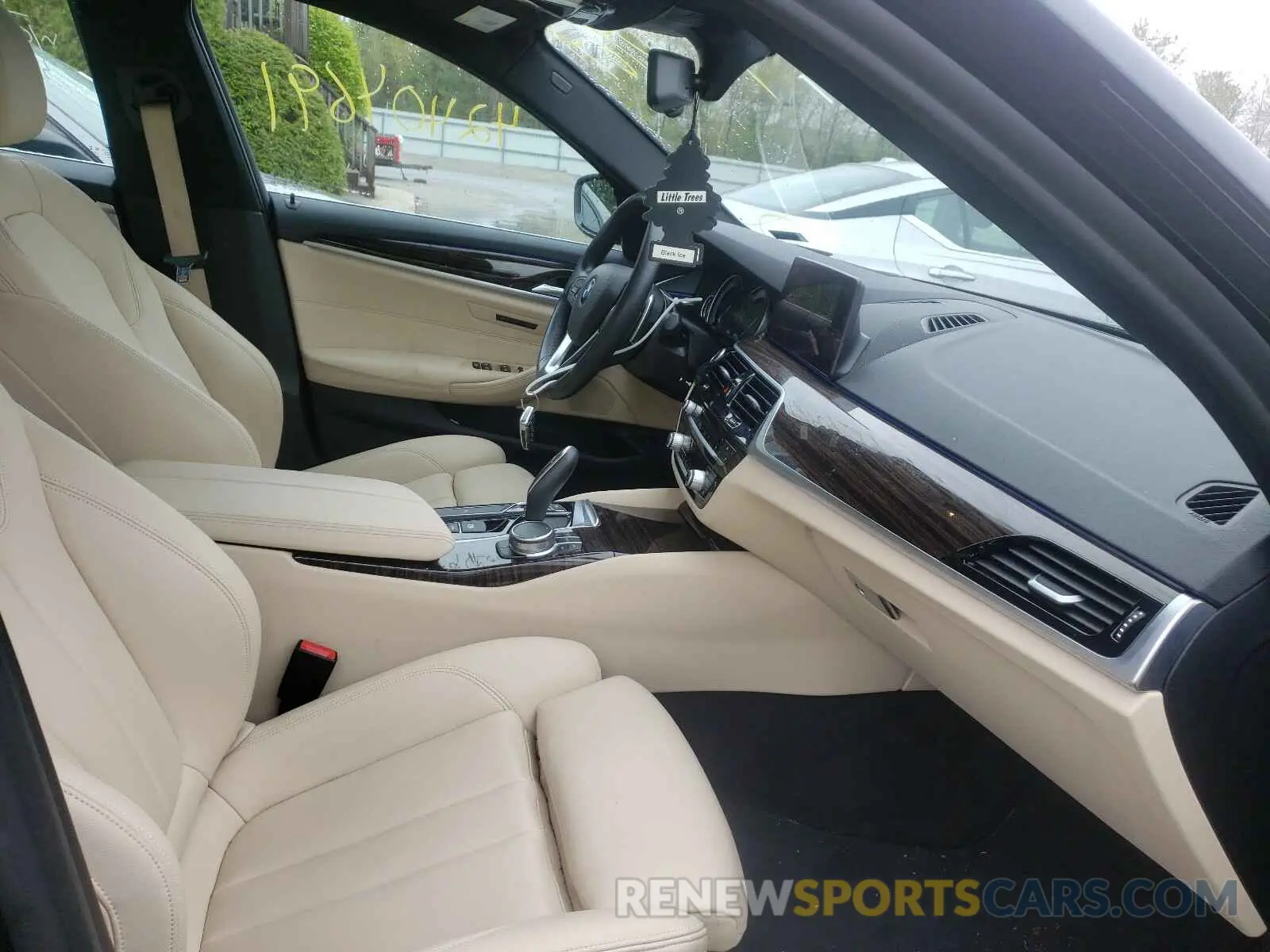 5 Photograph of a damaged car WBAJA5C51KBX87552 BMW 5 SERIES 2019