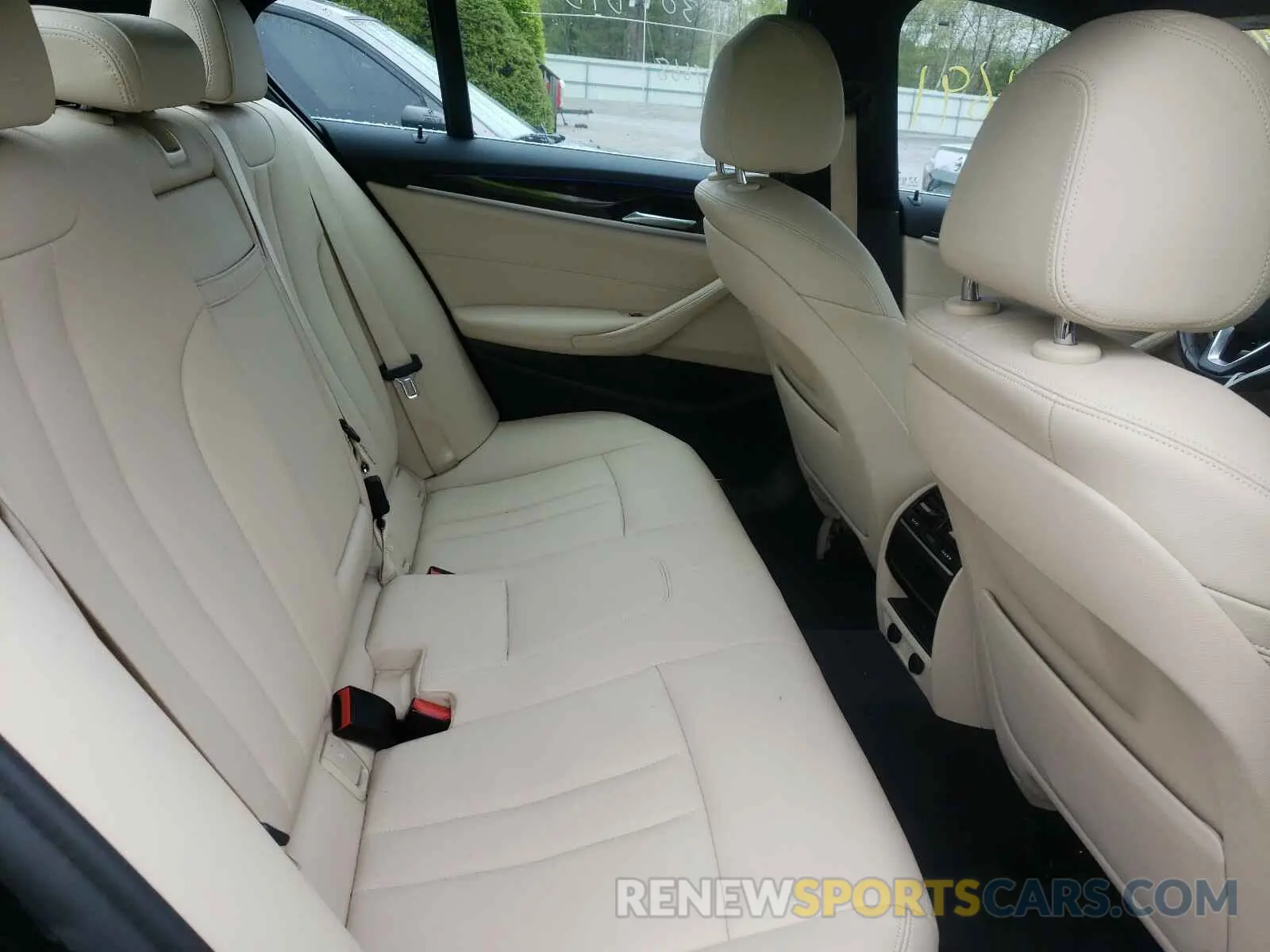 6 Photograph of a damaged car WBAJA5C51KBX87552 BMW 5 SERIES 2019