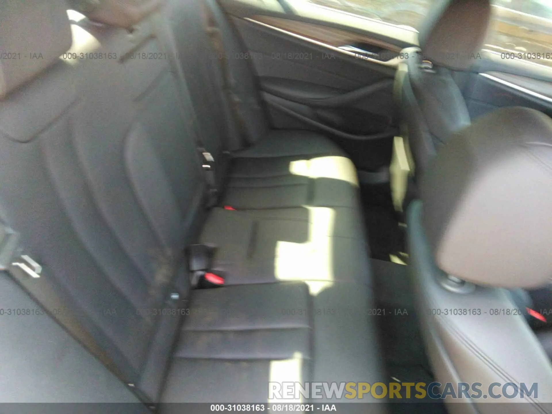 8 Photograph of a damaged car WBAJA5C52KBX87429 BMW 5 SERIES 2019