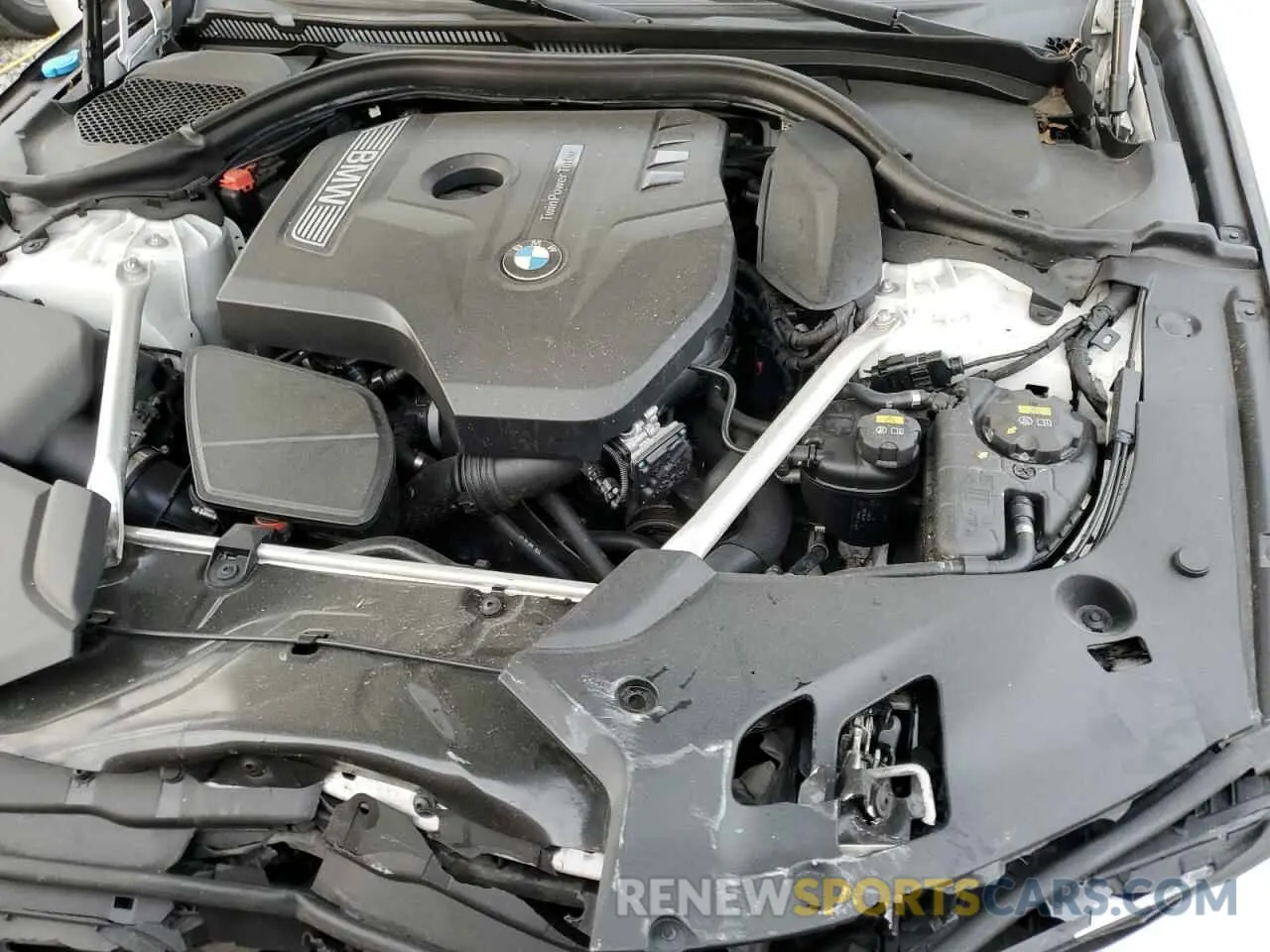 12 Фотография поврежденного автомобиля WBAJA5C52KBX87642 BMW 5 SERIES 2019