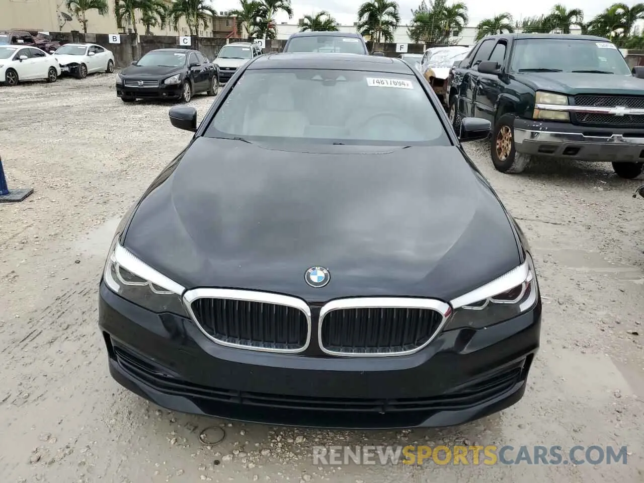 5 Photograph of a damaged car WBAJA5C52KWA57838 BMW 5 SERIES 2019