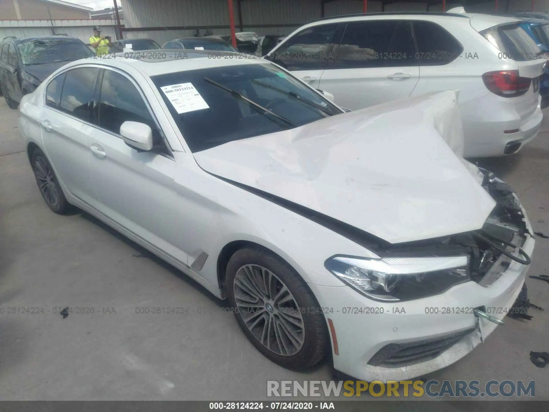 1 Photograph of a damaged car WBAJA5C52KWW11277 BMW 5 SERIES 2019