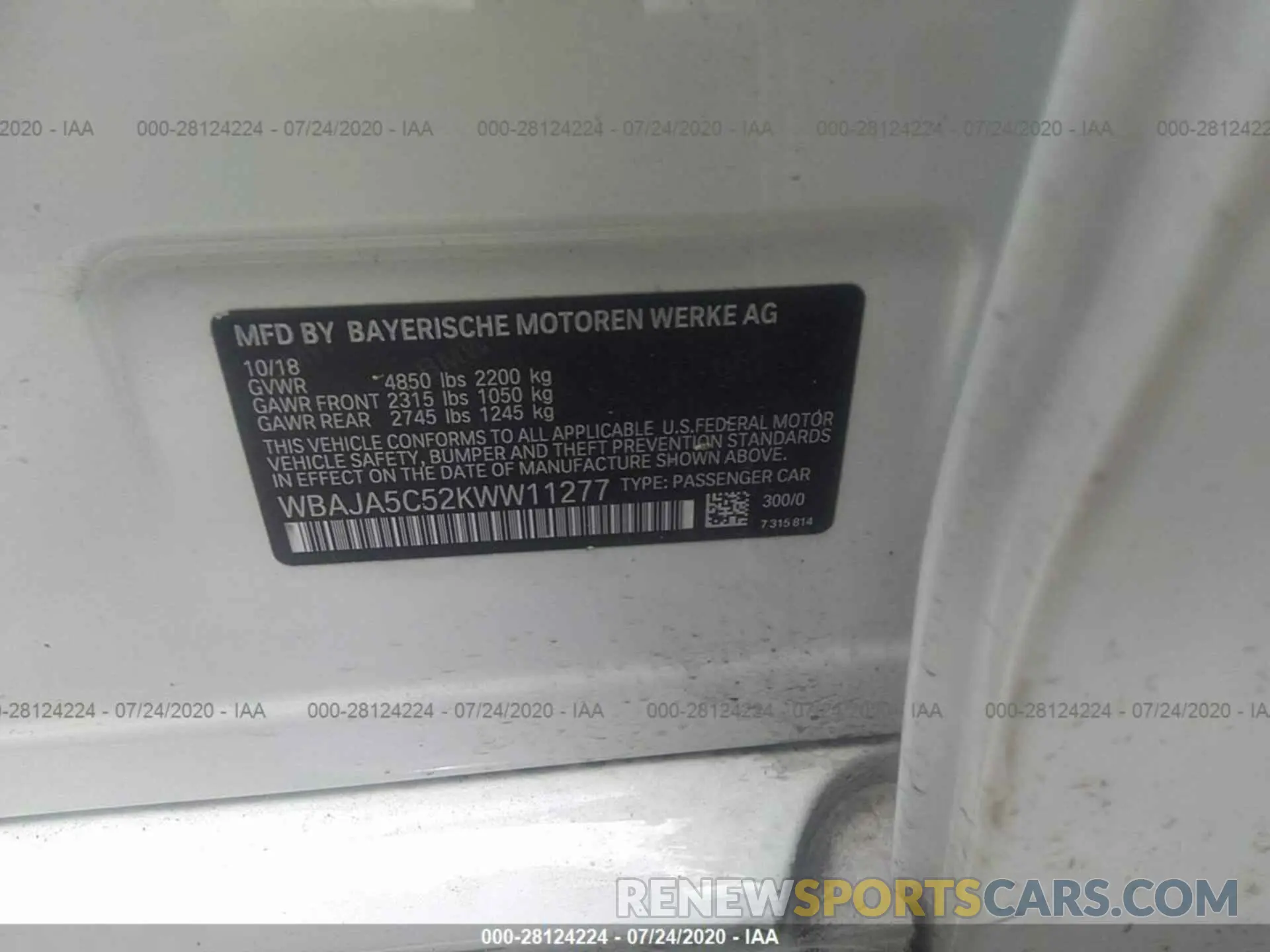 9 Photograph of a damaged car WBAJA5C52KWW11277 BMW 5 SERIES 2019