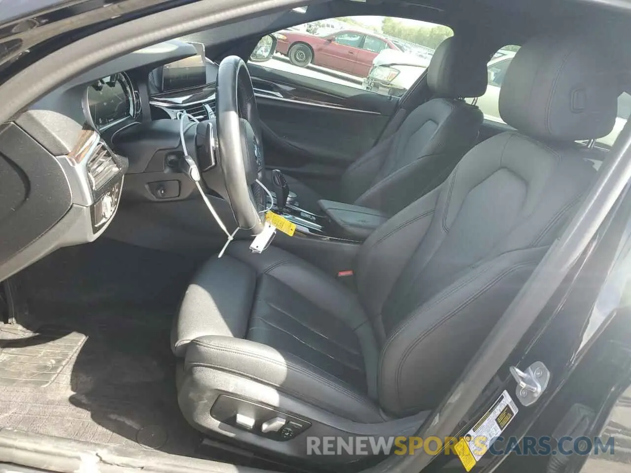 7 Photograph of a damaged car WBAJA5C52KWW37054 BMW 5 SERIES 2019