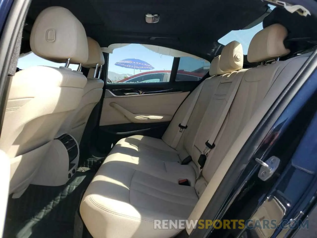 10 Photograph of a damaged car WBAJA5C53KBX86452 BMW 5 SERIES 2019