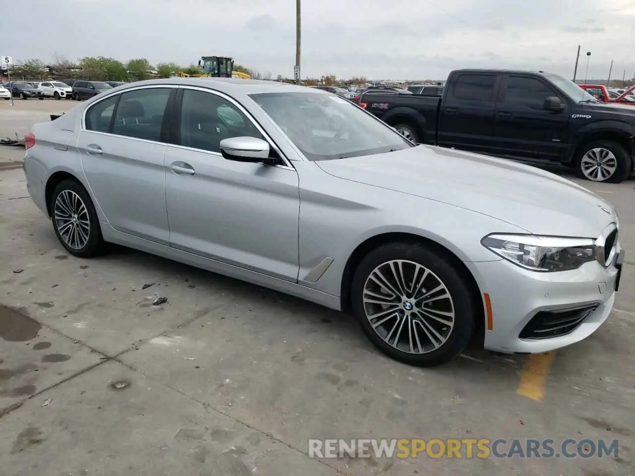 4 Фотография поврежденного автомобиля WBAJA5C55KWW08597 BMW 5 SERIES 2019