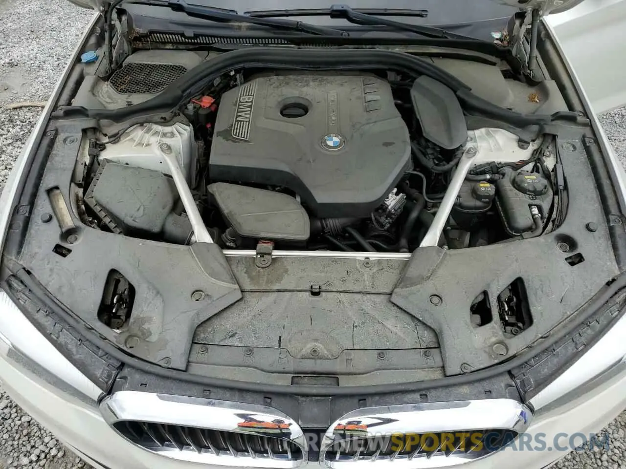 11 Photograph of a damaged car WBAJA5C55KWW36092 BMW 5 SERIES 2019