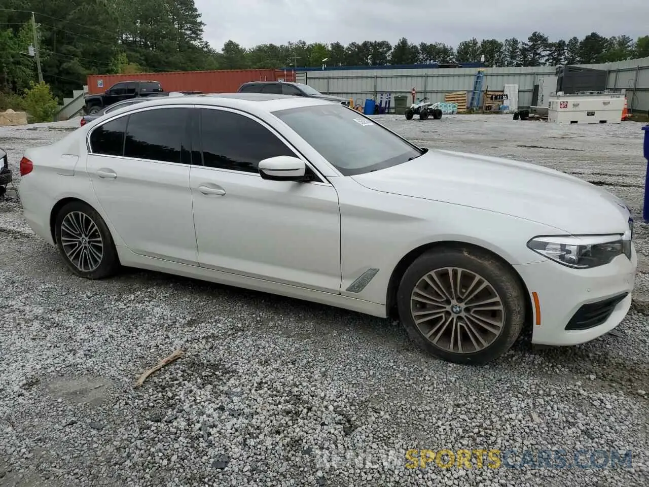 4 Photograph of a damaged car WBAJA5C55KWW36092 BMW 5 SERIES 2019